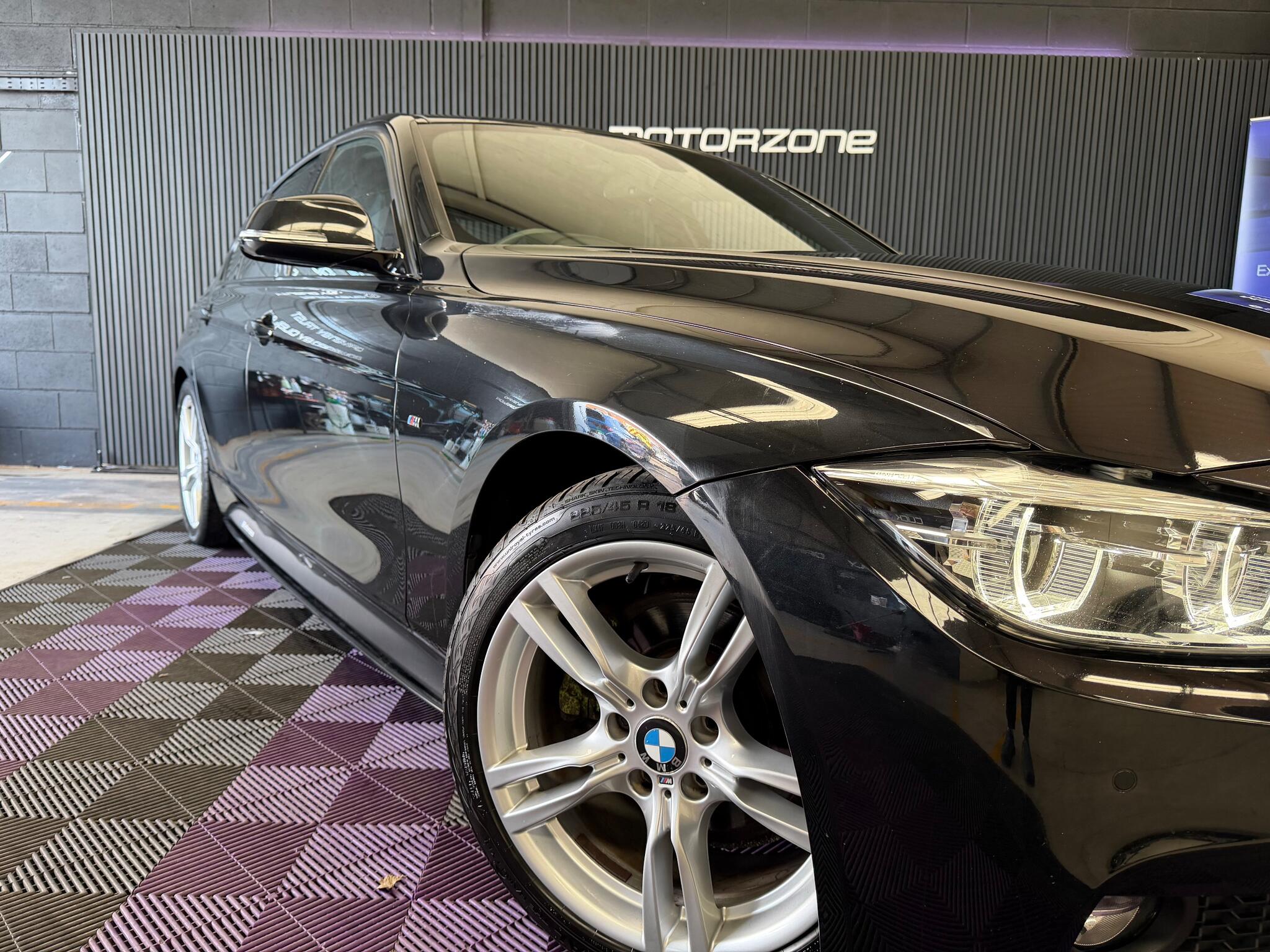BMW 3 Series view 29