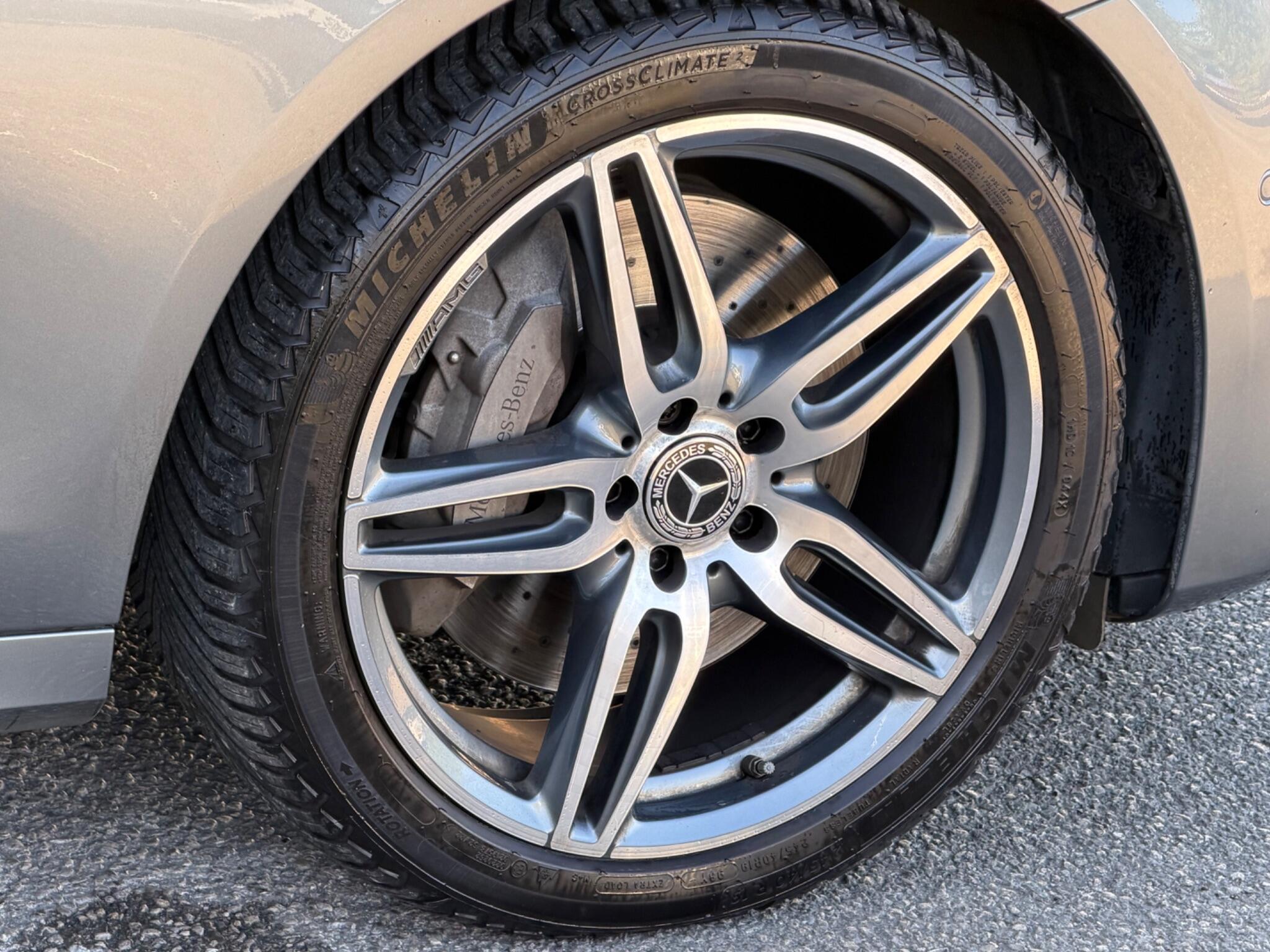 Mercedes-Benz E-Class view 58