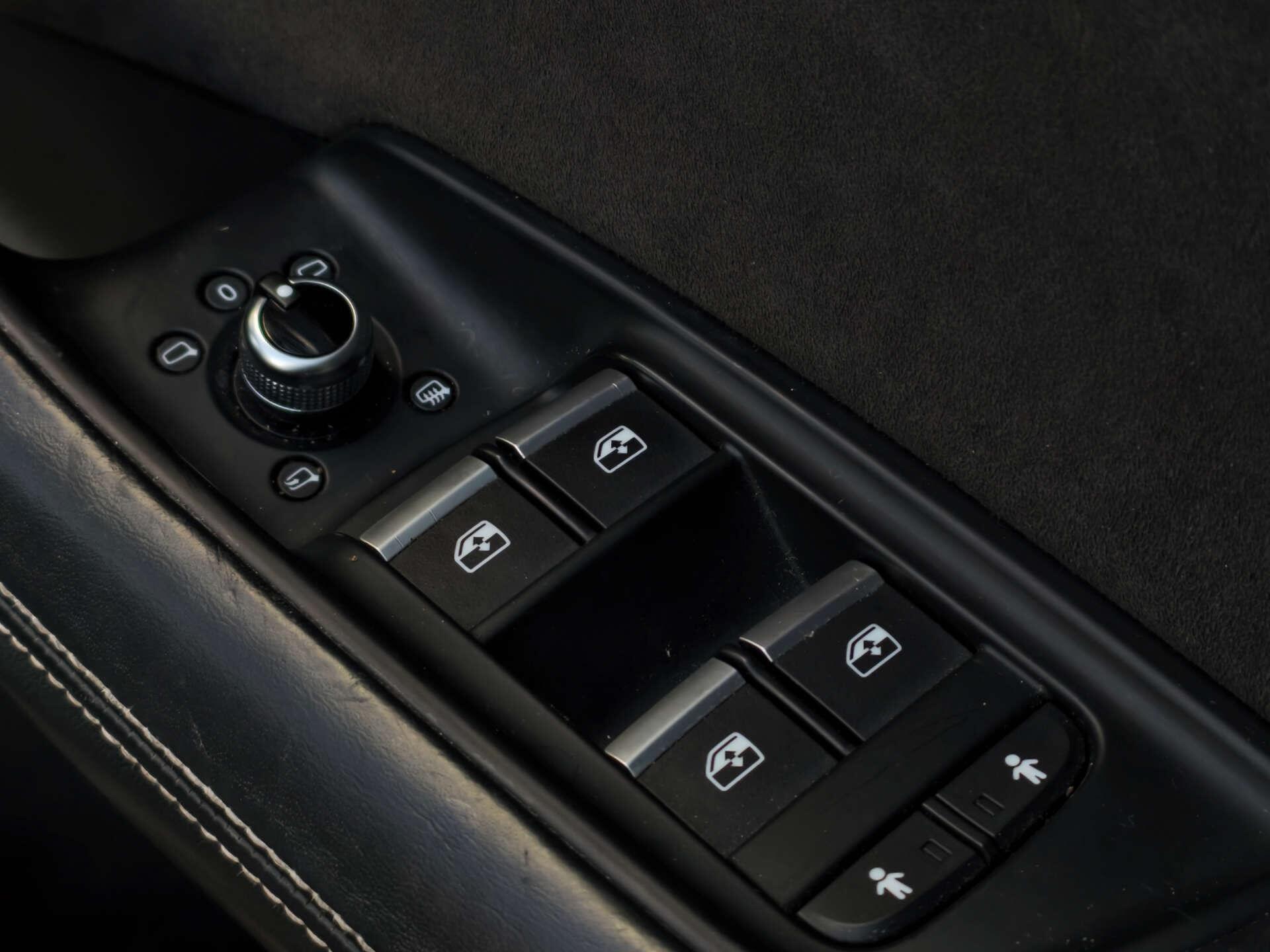 Audi Q7 view 30