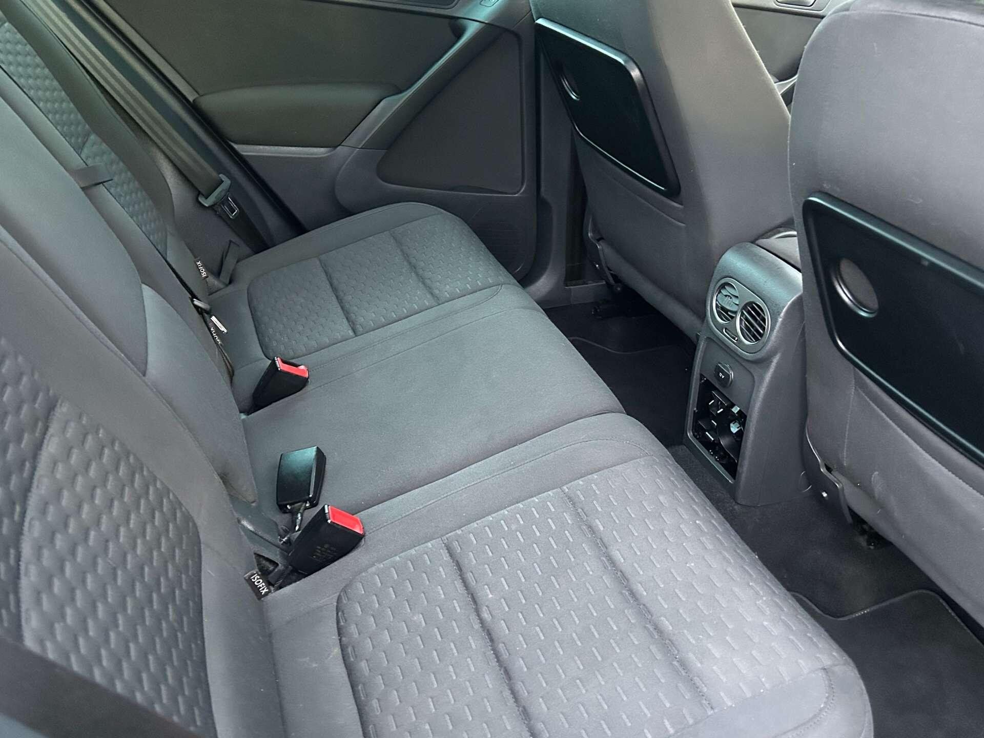 Volkswagen Tiguan view 25