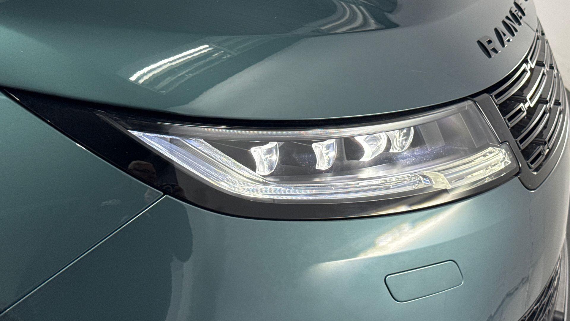Land Rover Range Rover Sport view 17