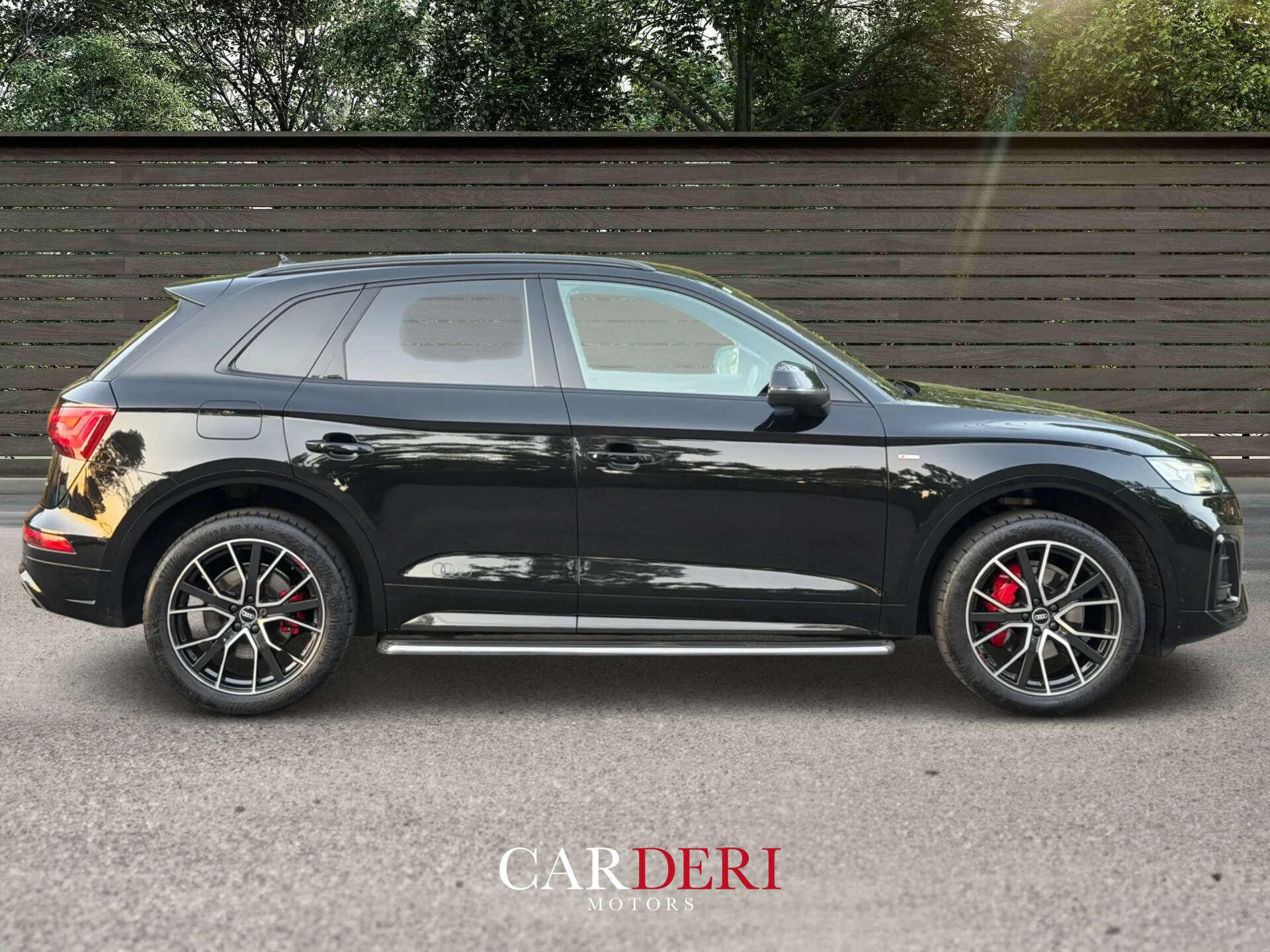 Audi Q5 view 5