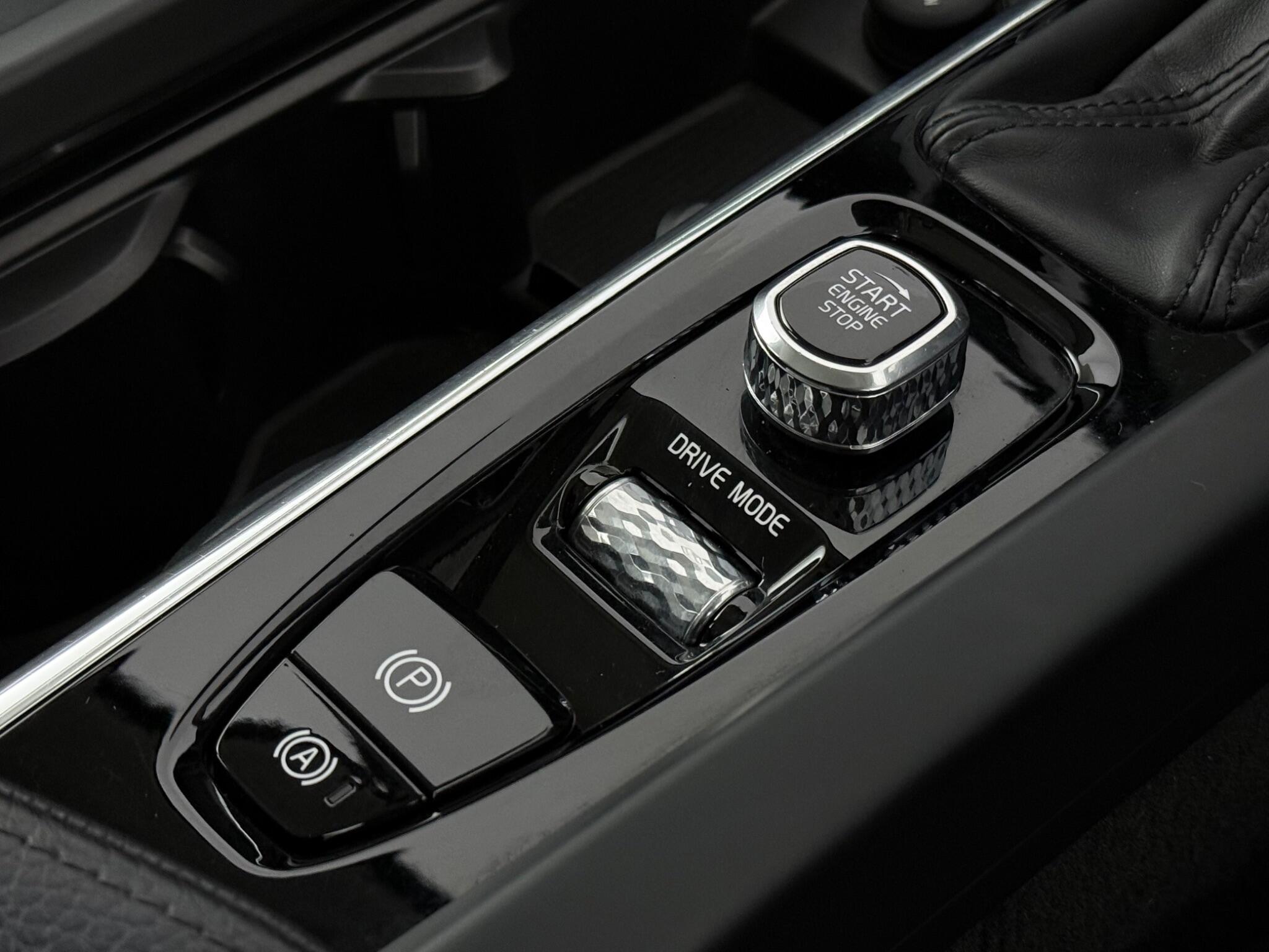 Volvo XC60 view 22