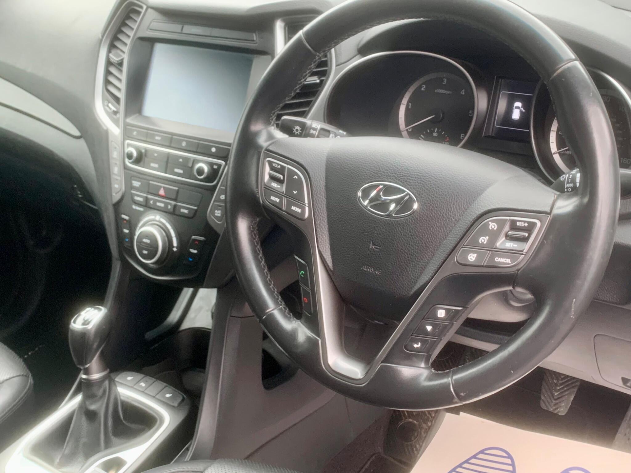Hyundai Santa Fe view 26