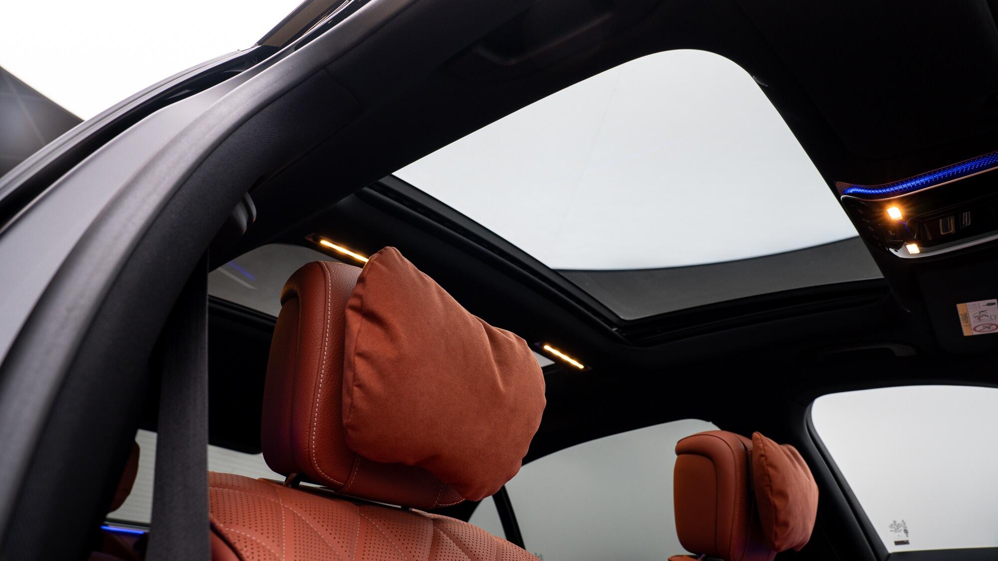 Mercedes-Benz S-Class view 7