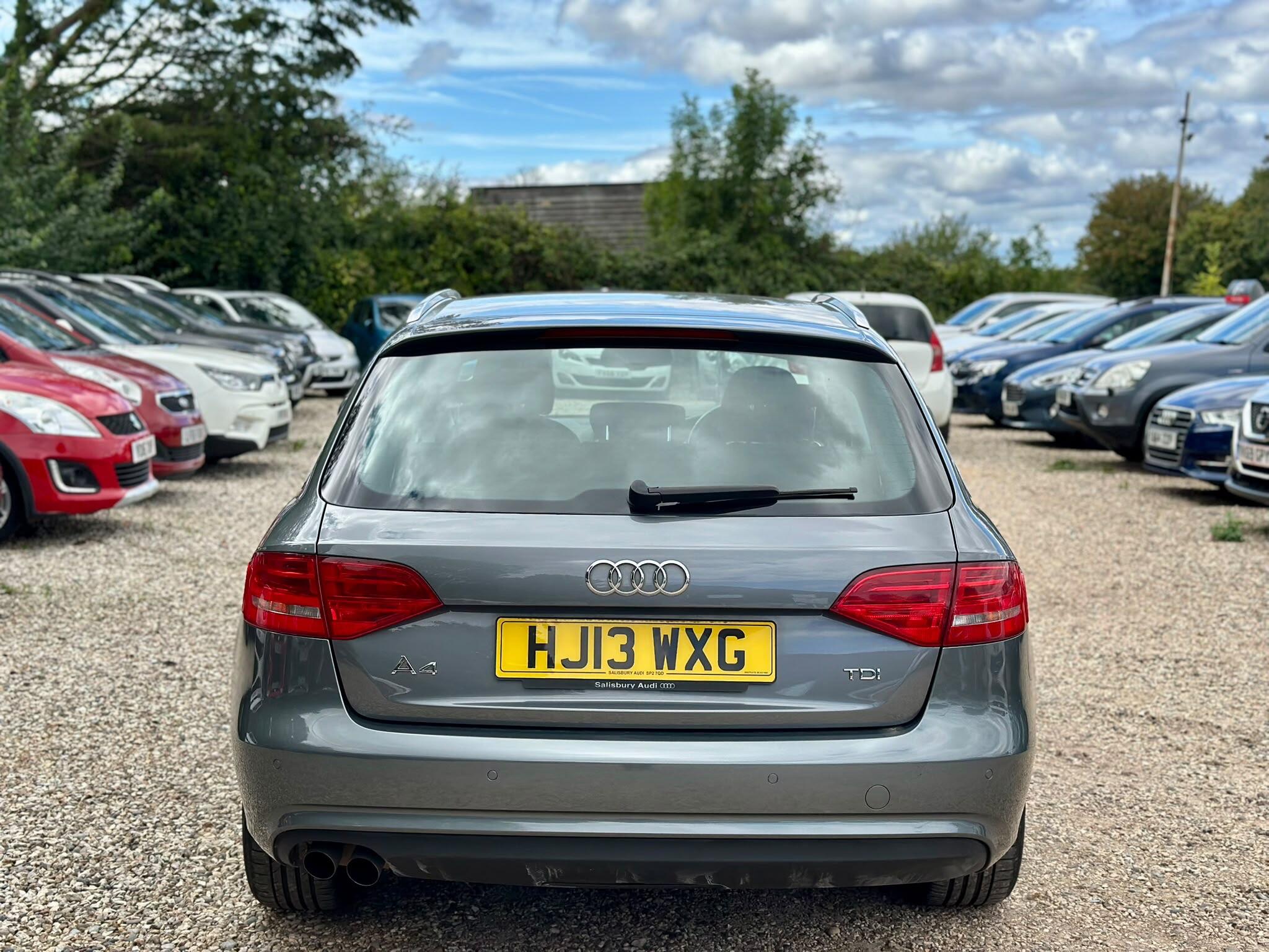 Audi A4 view 10