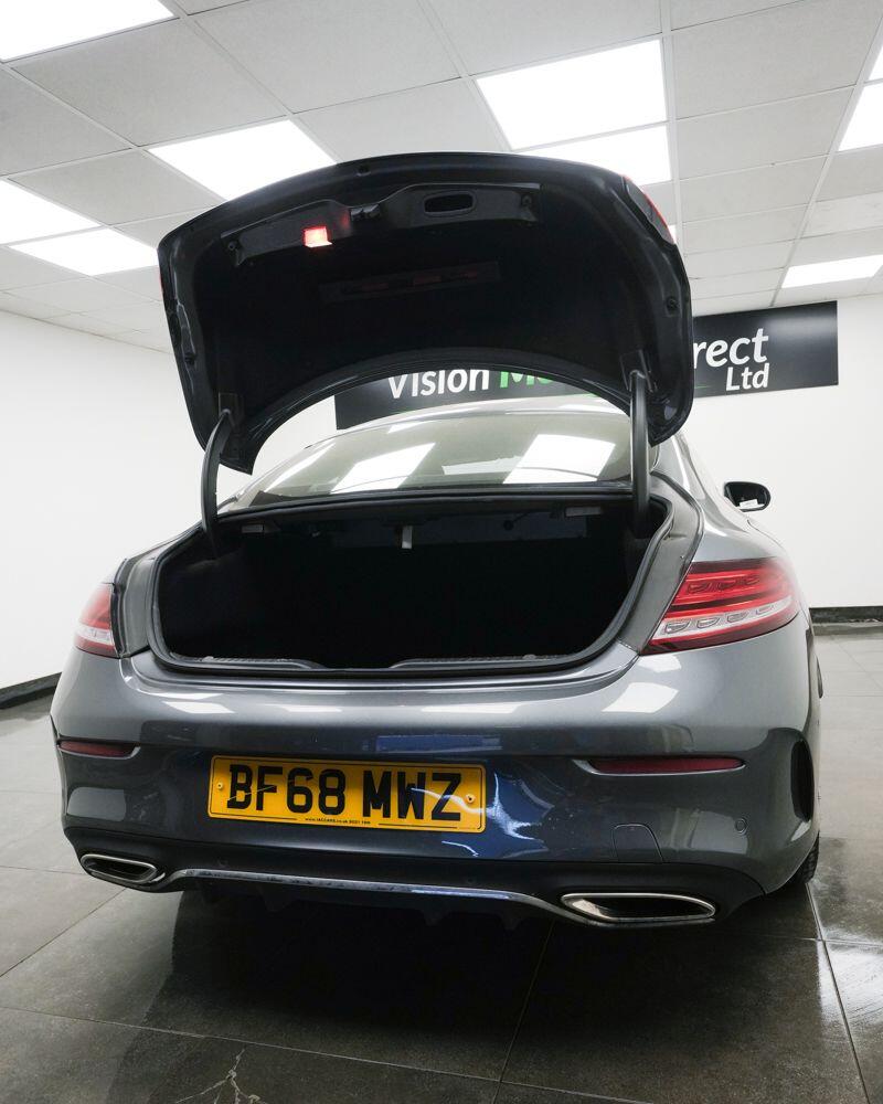 Mercedes-Benz C Class view 7