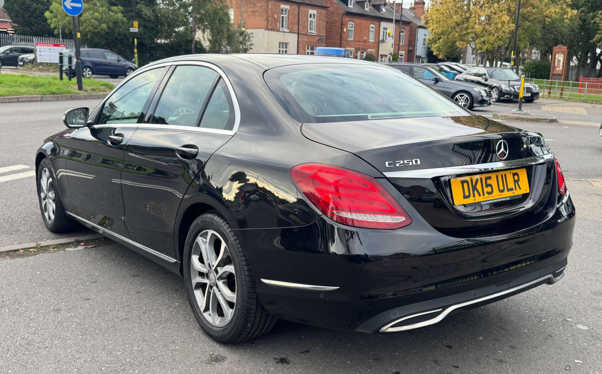 Mercedes-Benz C-Class view 7