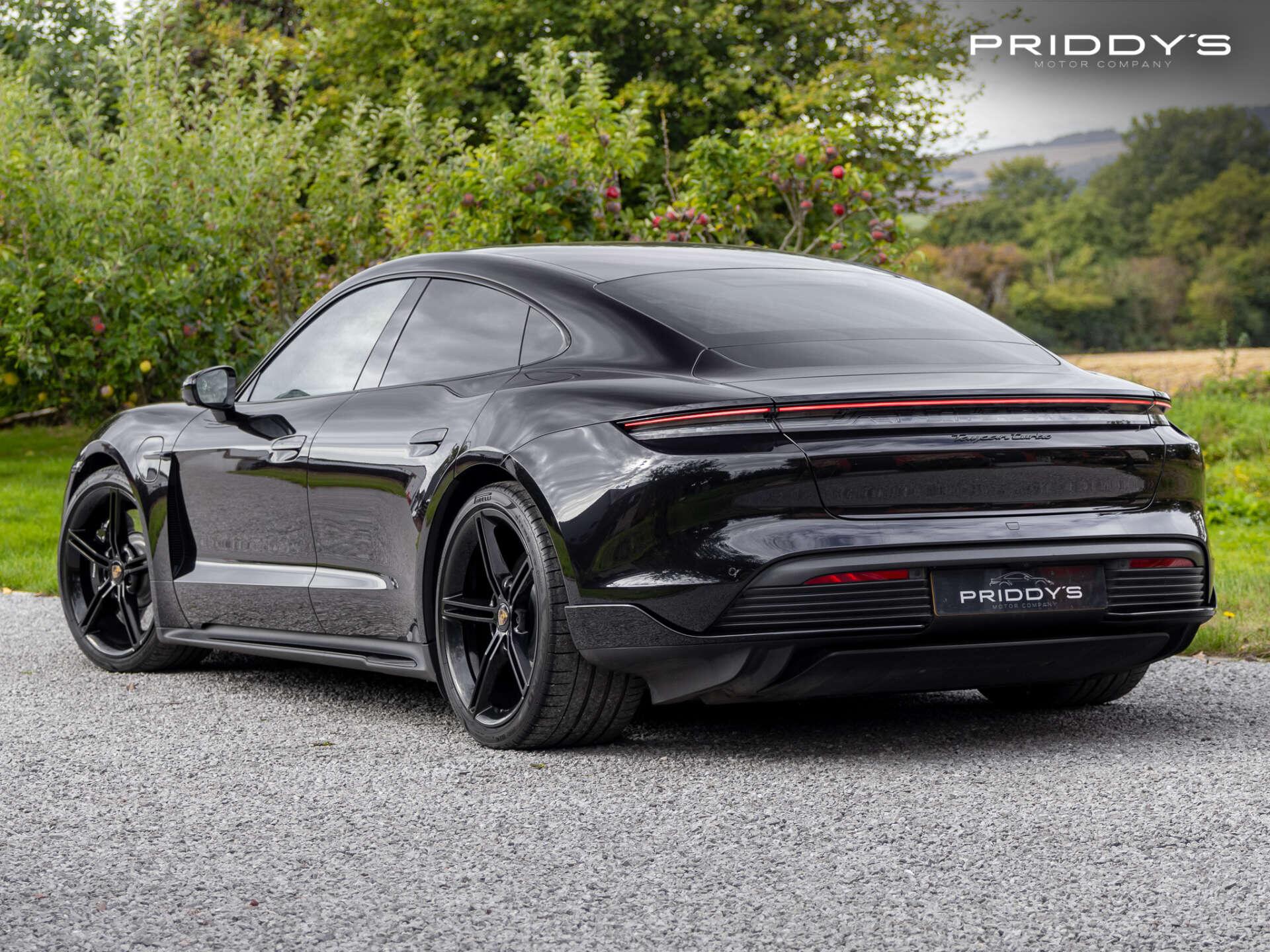 Porsche Taycan view 44
