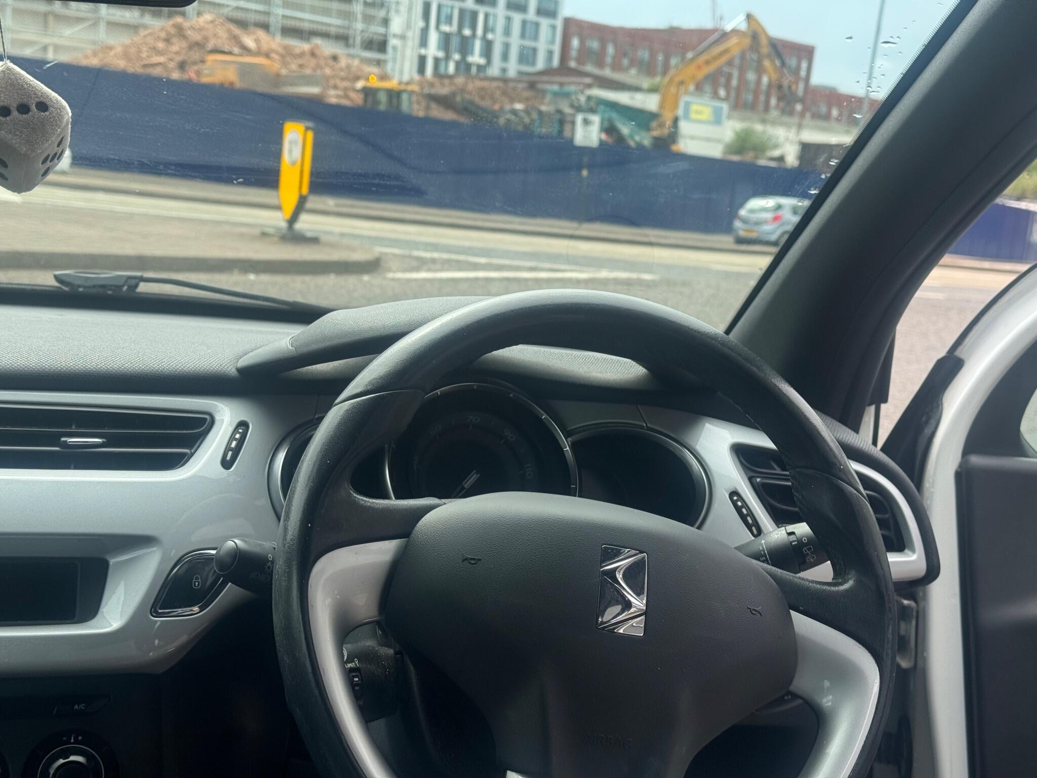 Citroen DS3 view 50