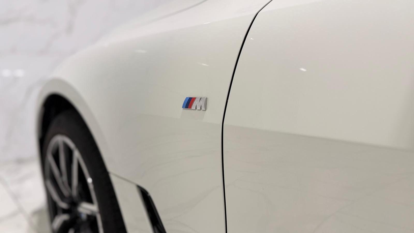 BMW I4 view 38
