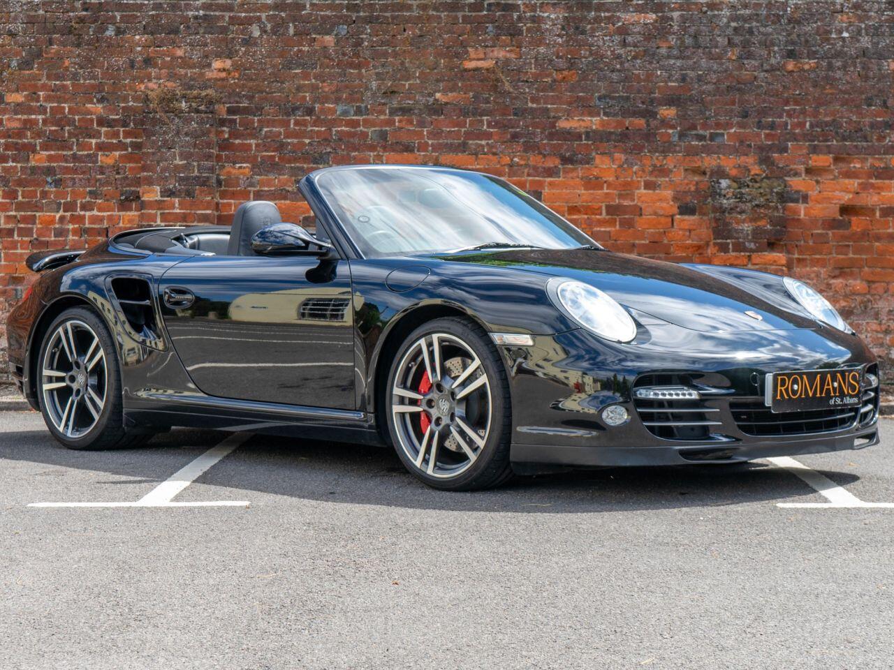 Porsche 911 view 11