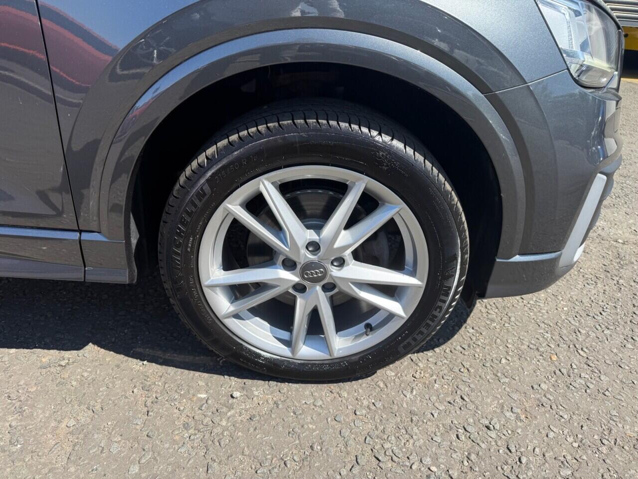 Audi Q2 view 31
