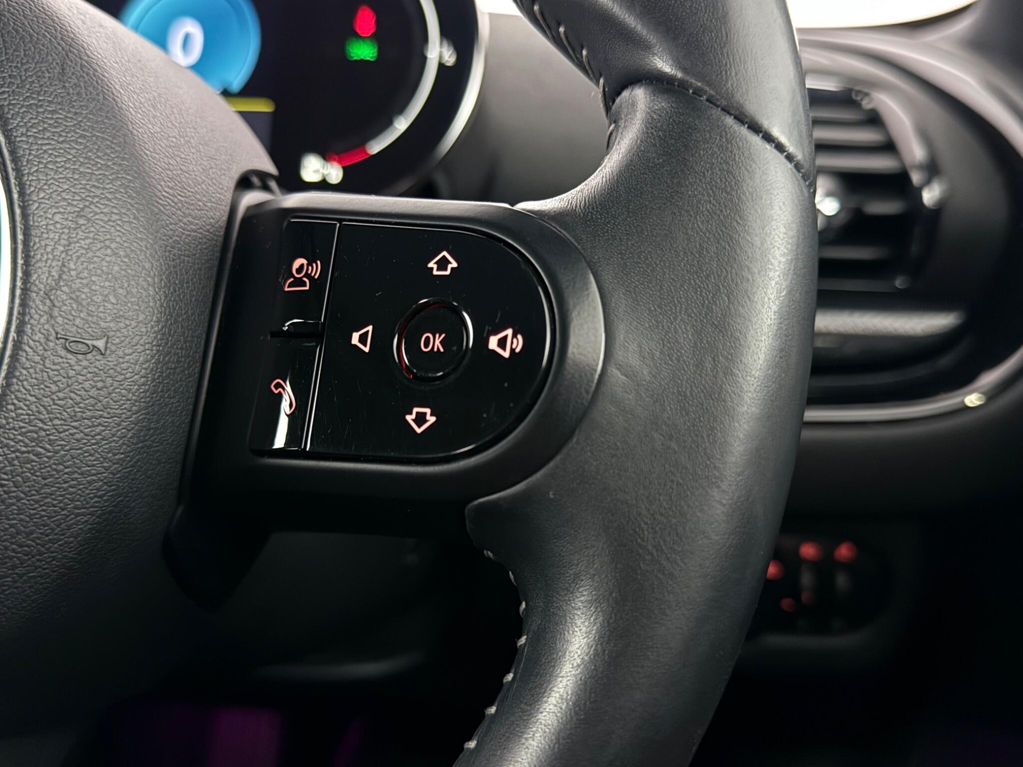 MINI Clubman view 17