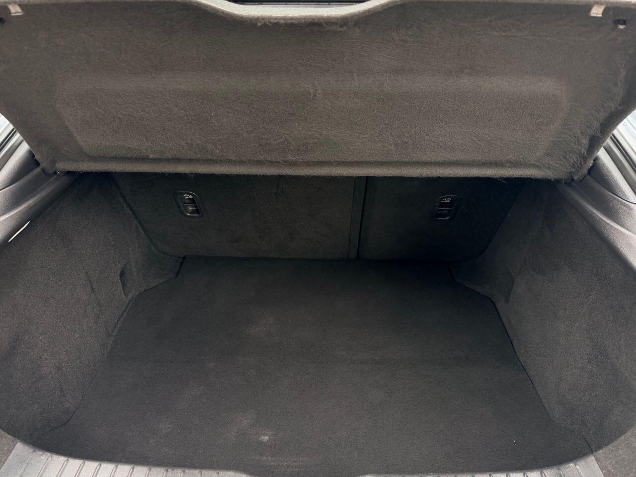 Mazda Mazda3 view 28