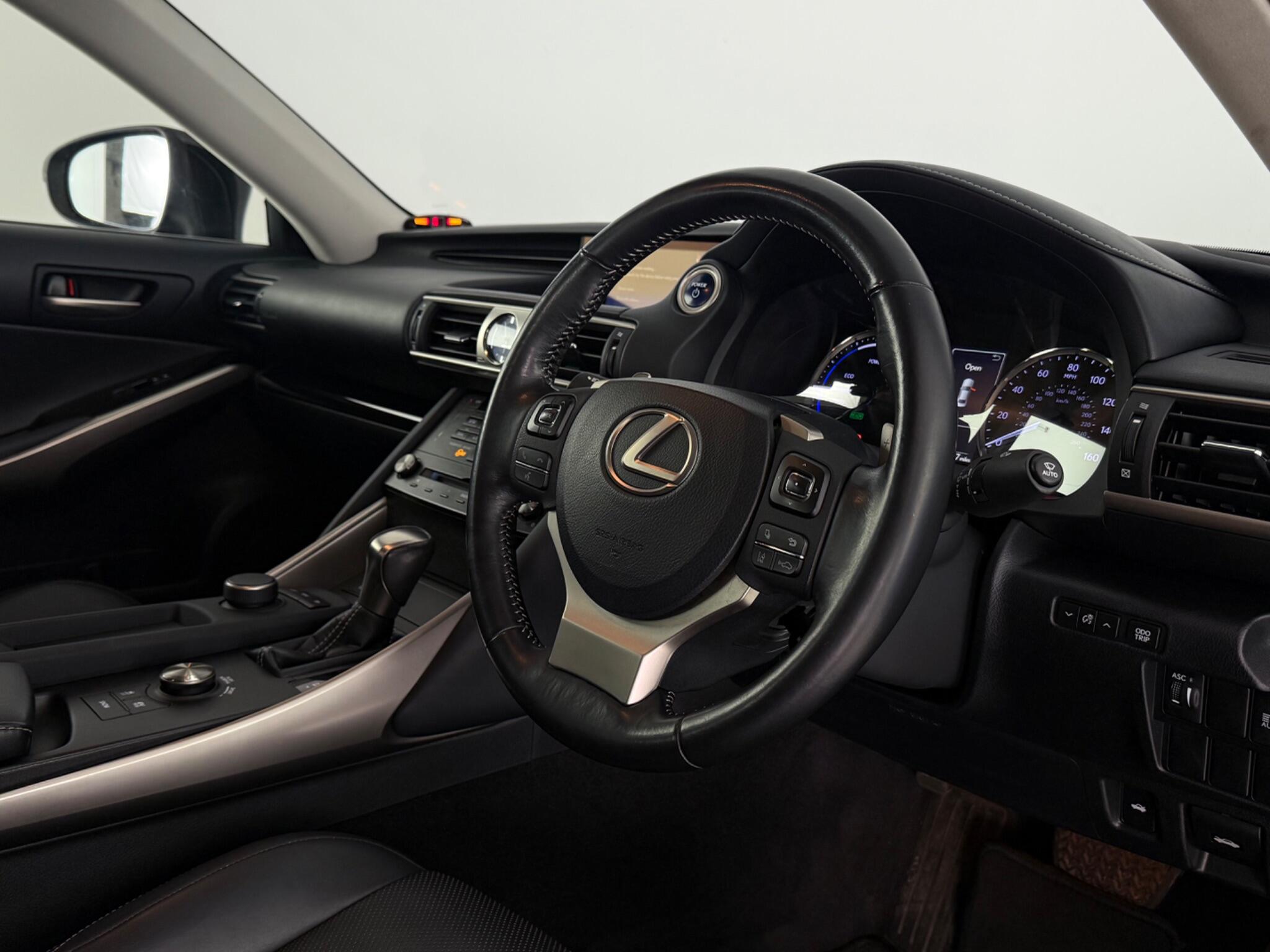 Lexus Is view 3