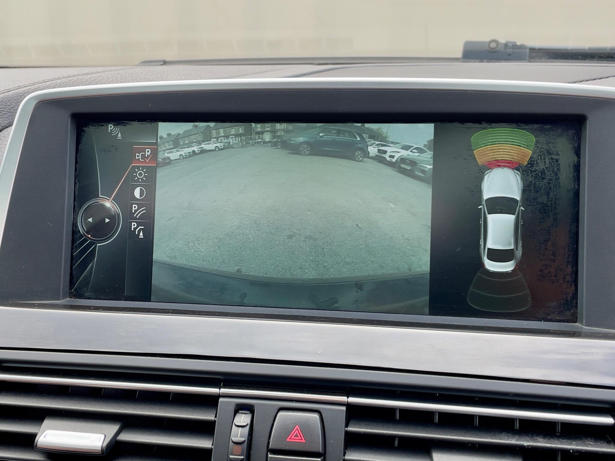 BMW 6 Series view 10