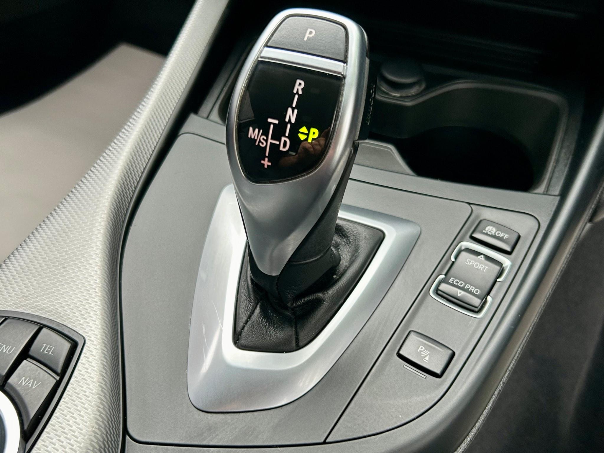 BMW 1 Series view 12