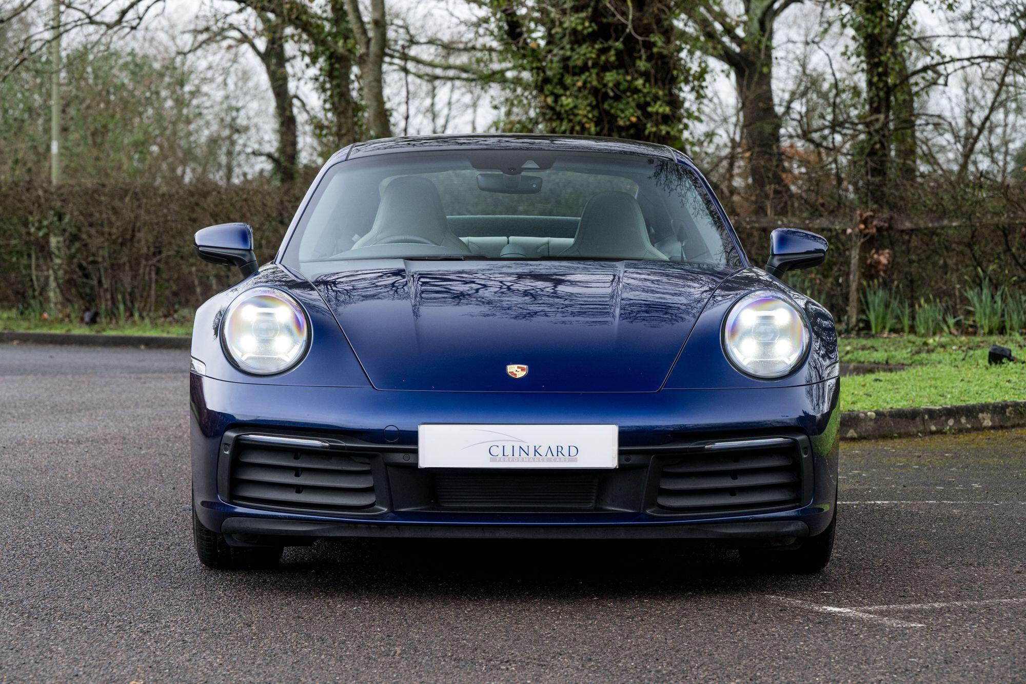 Porsche 911 view 3