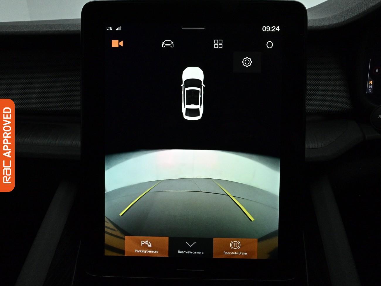 Polestar 2 view 3