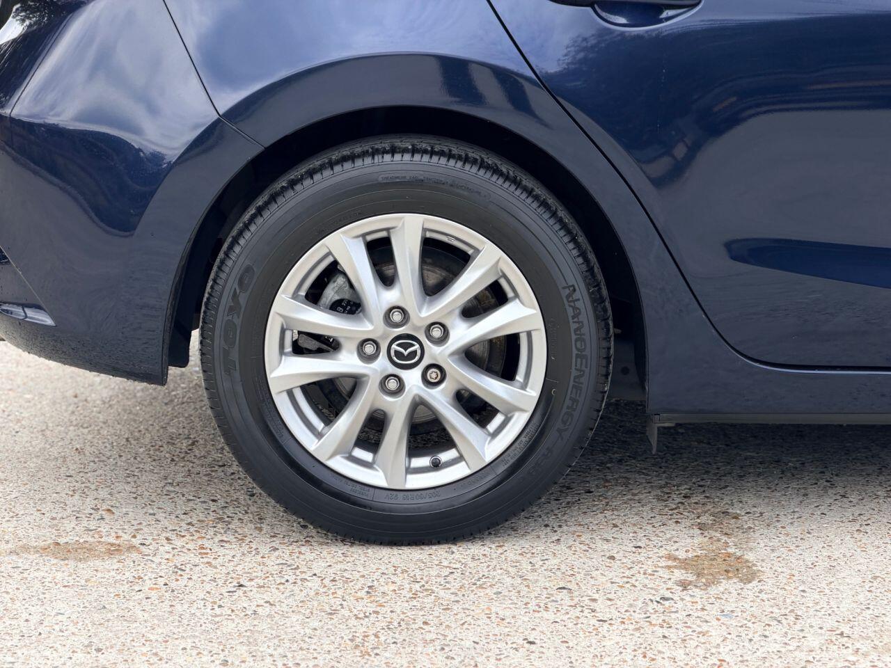 Mazda Mazda3 view 13