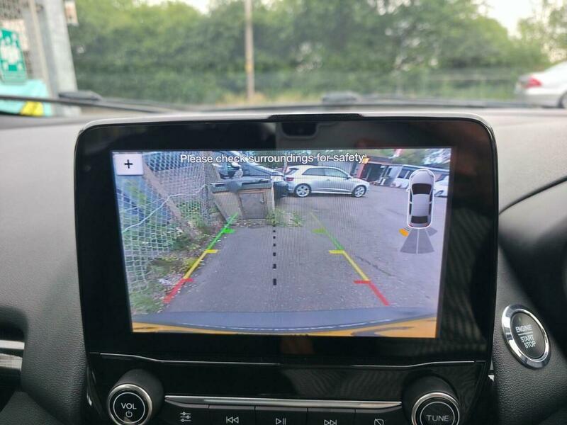 Ford Ecosport view 50