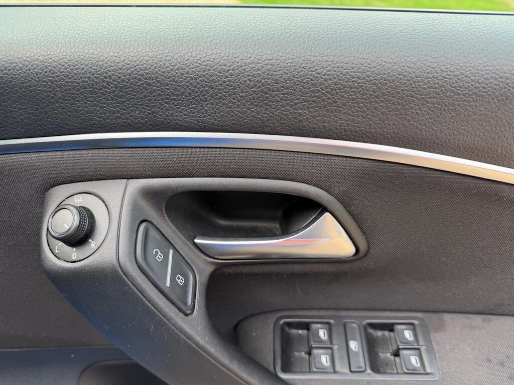 Volkswagen Polo view 18