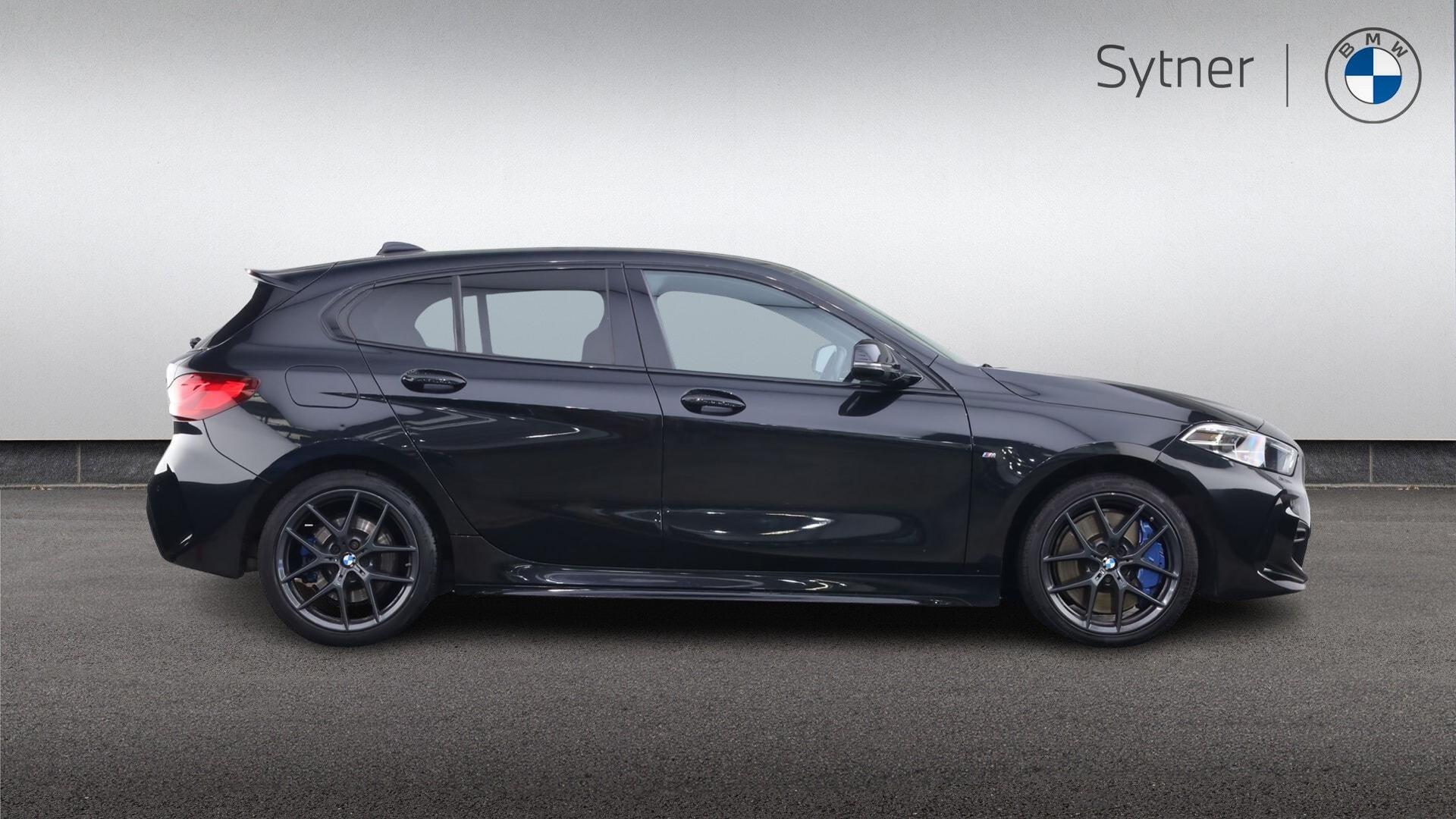 BMW 1 Series view 3
