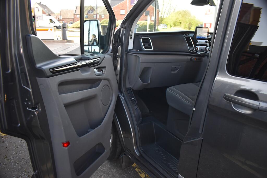 Ford Transit Custom view 35