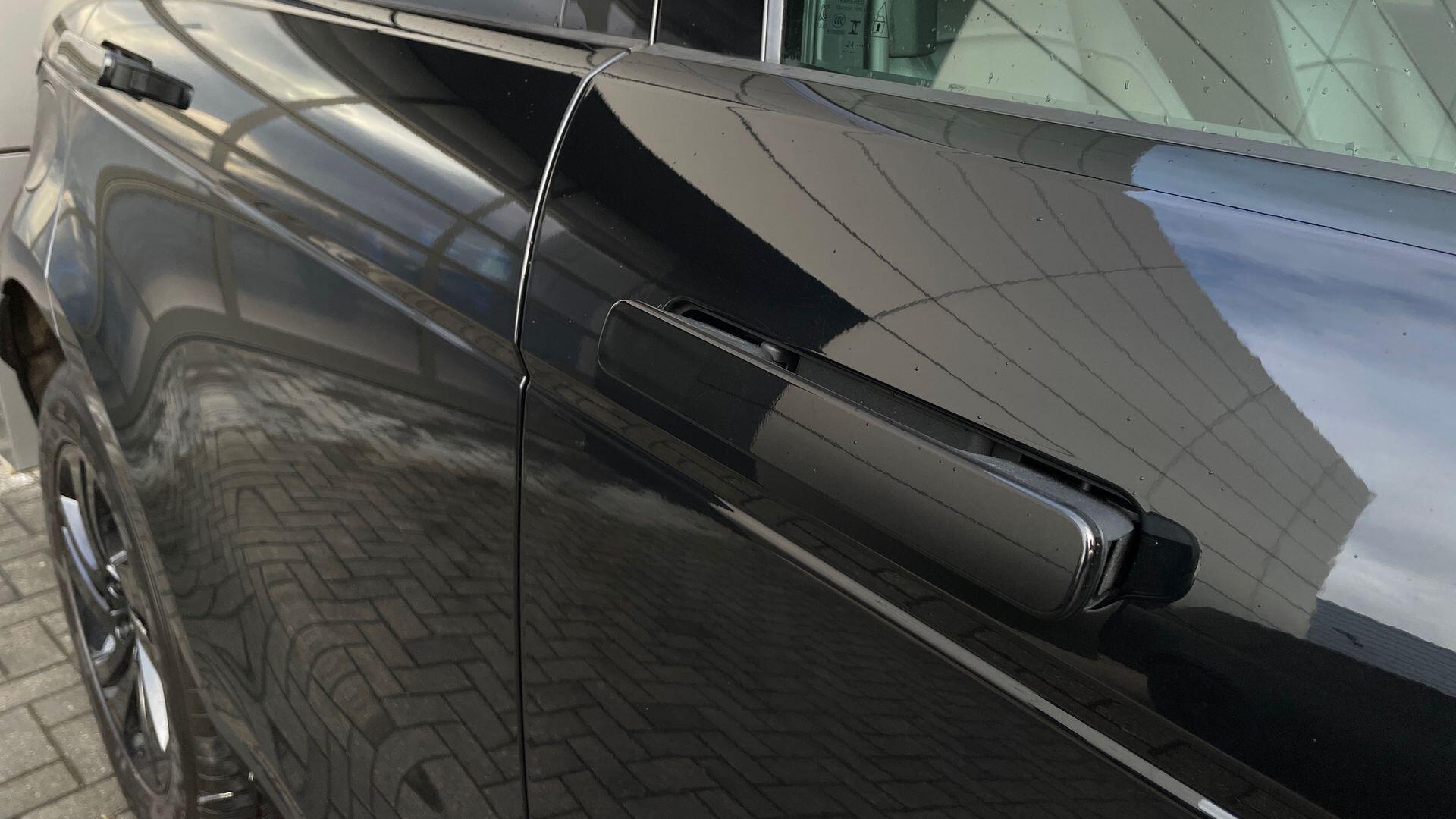 Land Rover Range Rover Evoque view 32