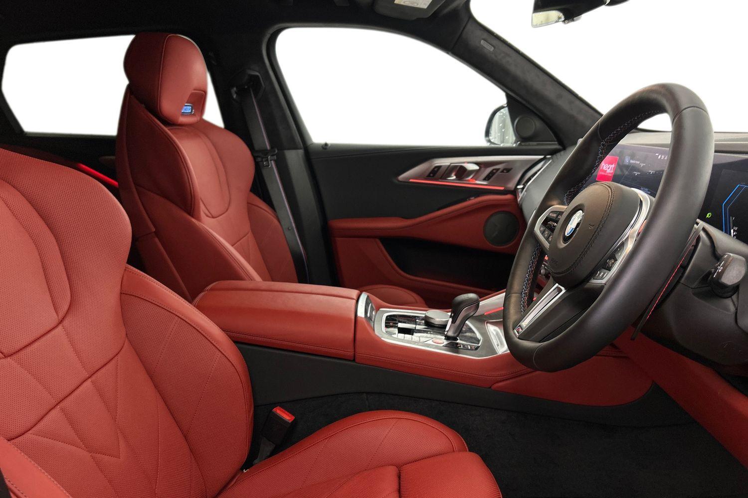 BMW XM view 12