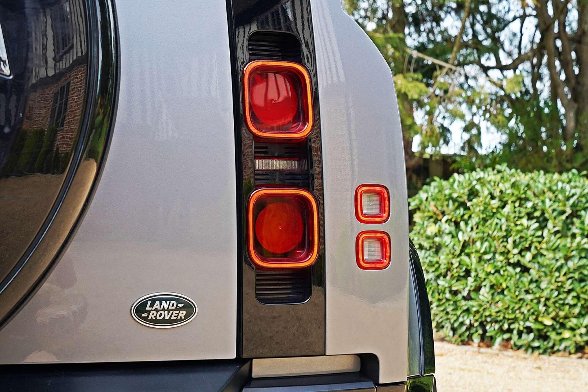 Land Rover Defender view 7