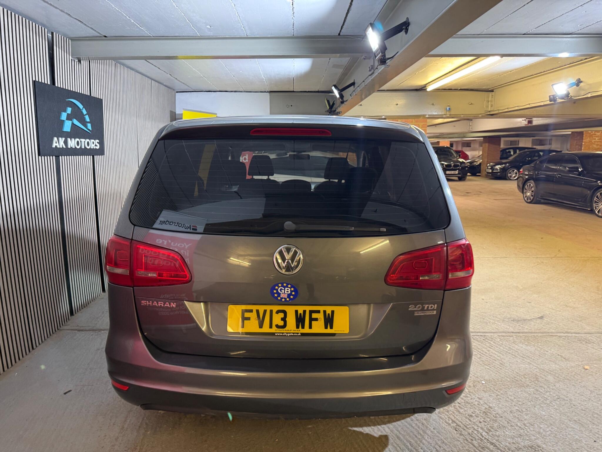 2013 Volkswagen Sharan 2.0 TDI BlueMotion Tech S DSG Euro 5 (s/s) 5dr • 139,000 miles image 4
