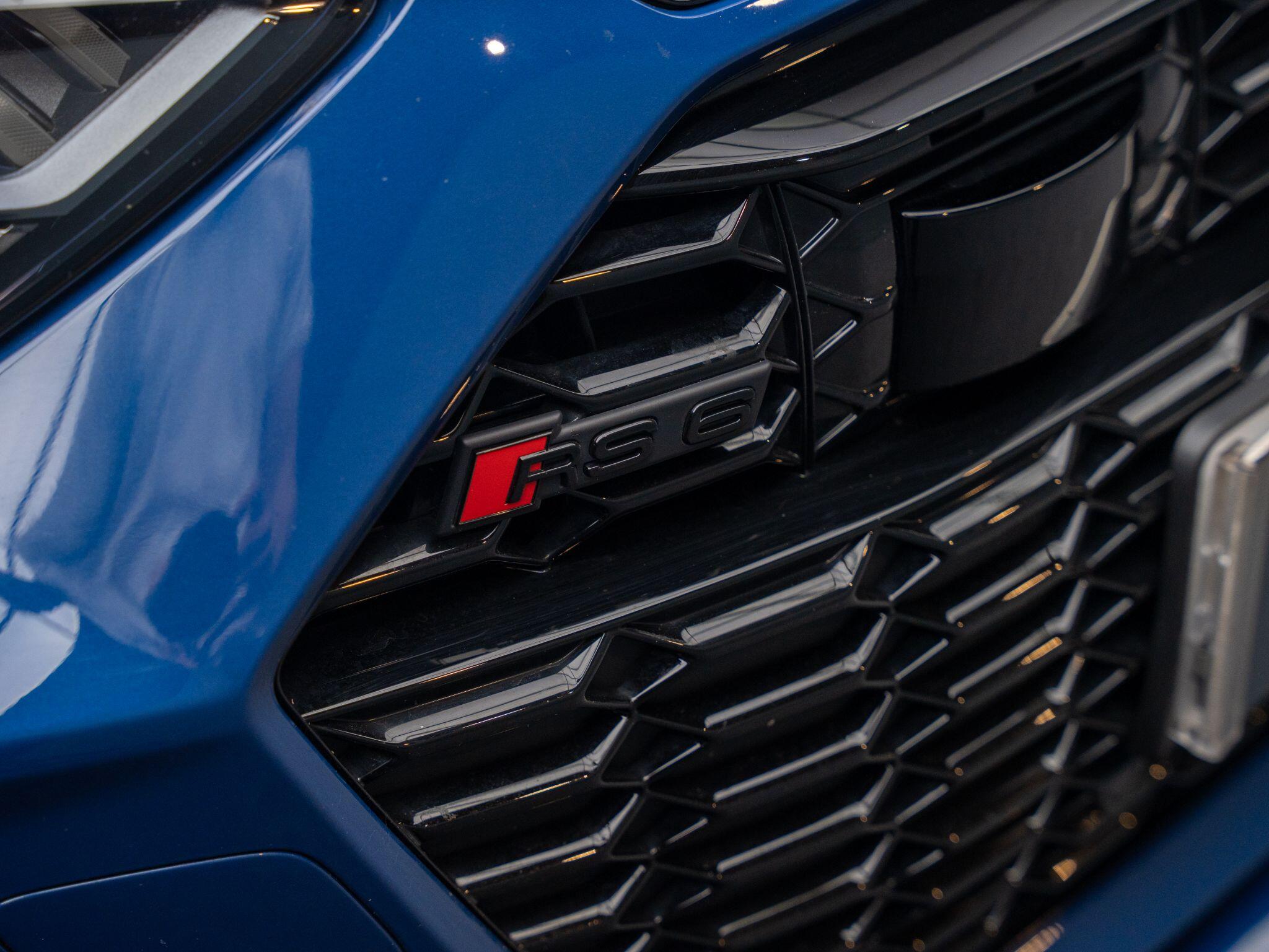 Audi RS6 view 33