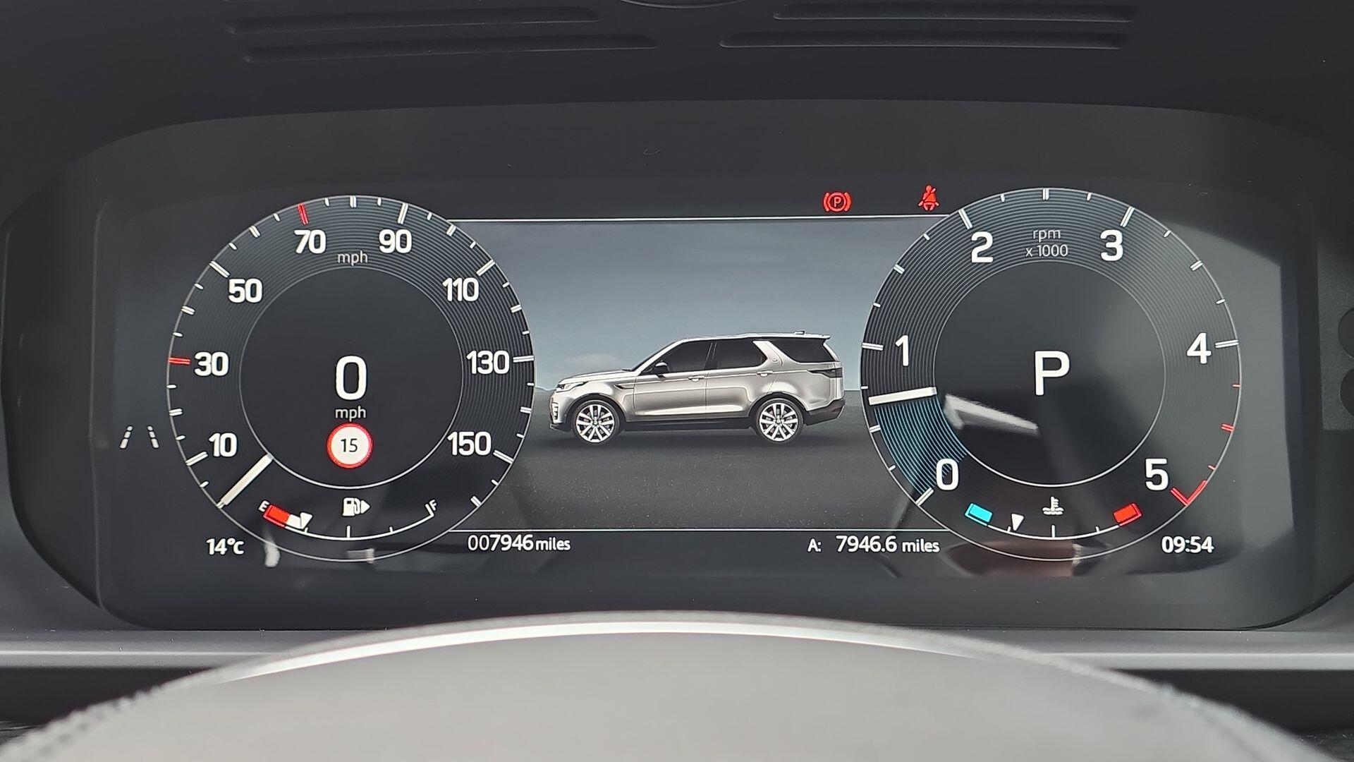 Land Rover Discovery view 16