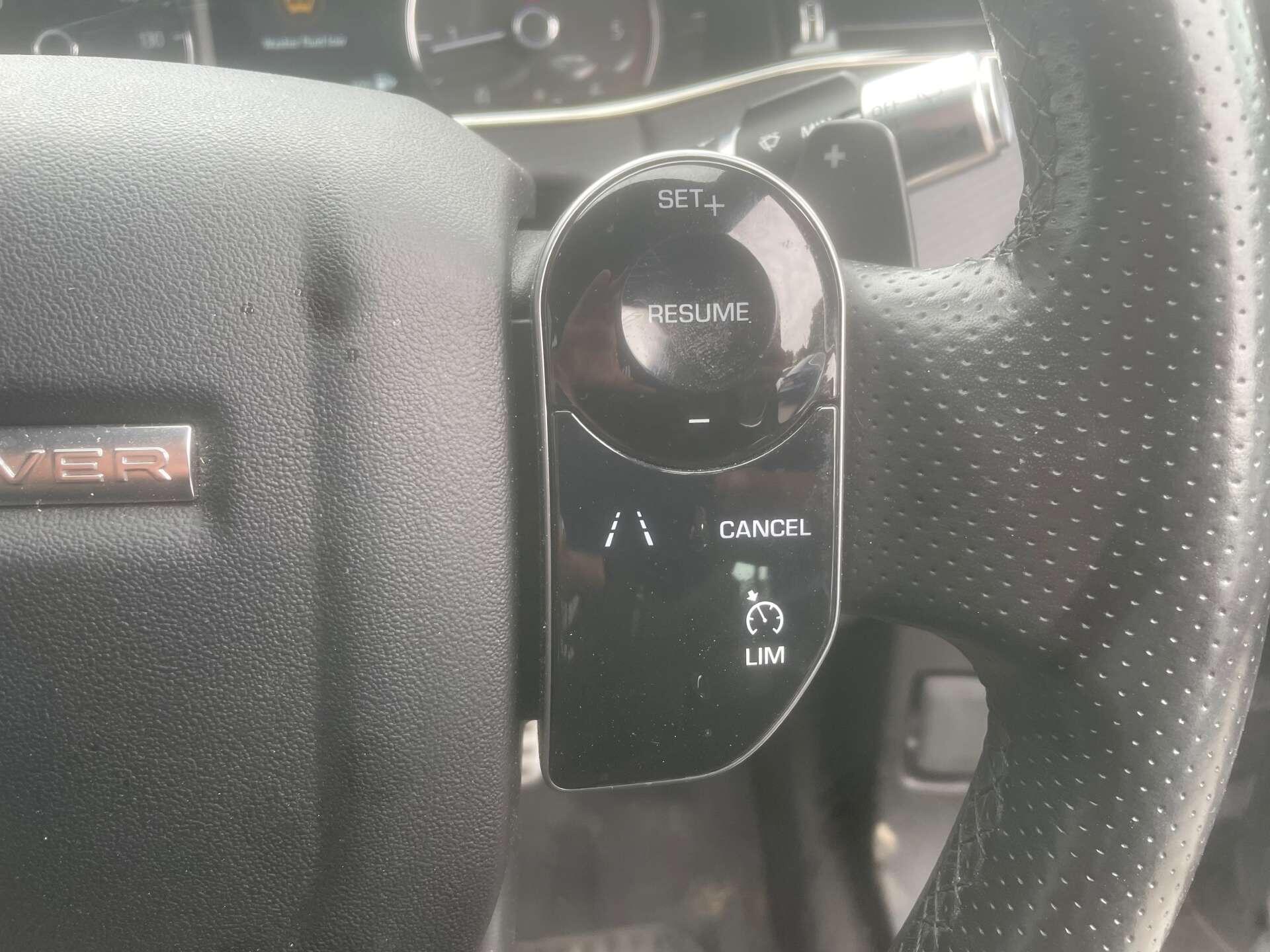 Land Rover Range Rover Evoque view 19