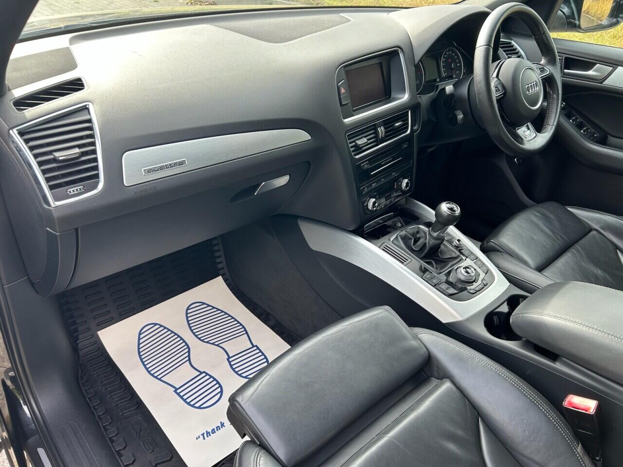 Audi Q5 view 21
