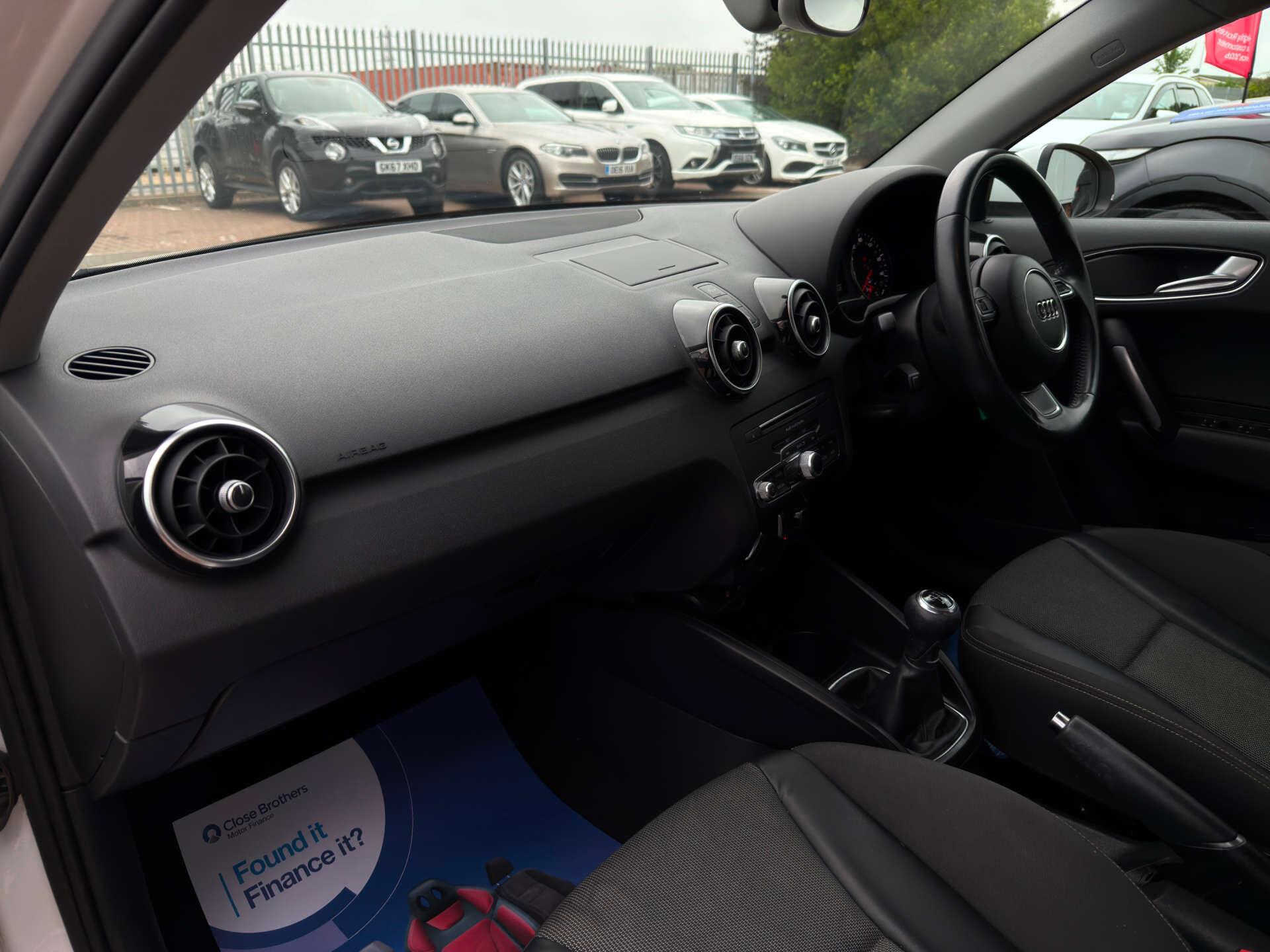 Audi A1 view 40