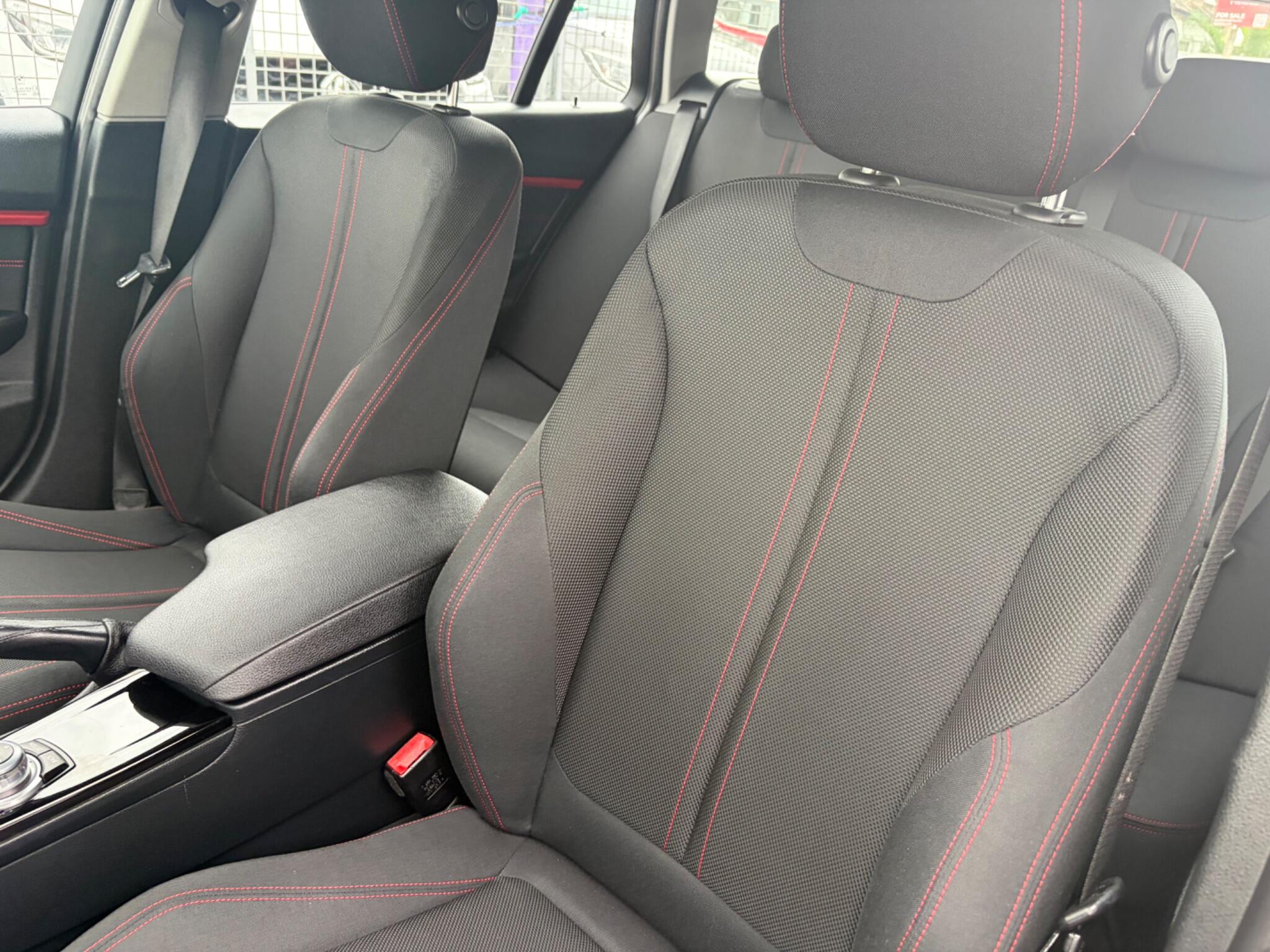 BMW 3 Series view 77