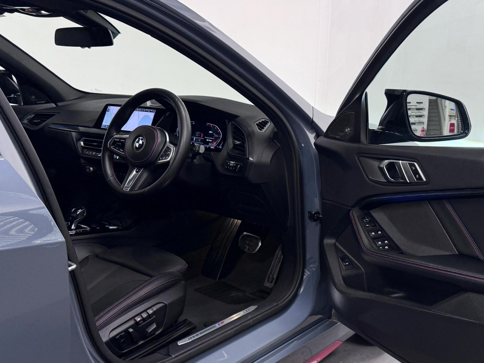 BMW 1 Series view 31
