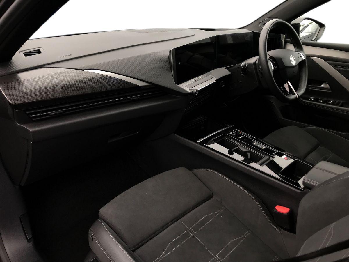 Vauxhall Astra view 5
