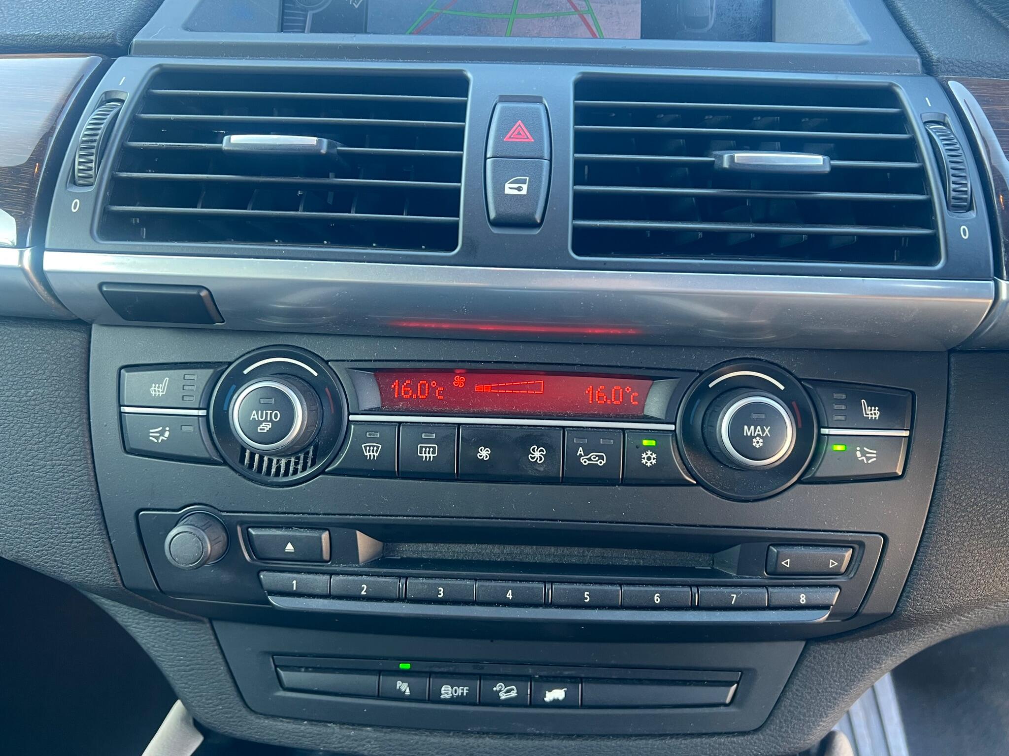 BMW X6 view 39
