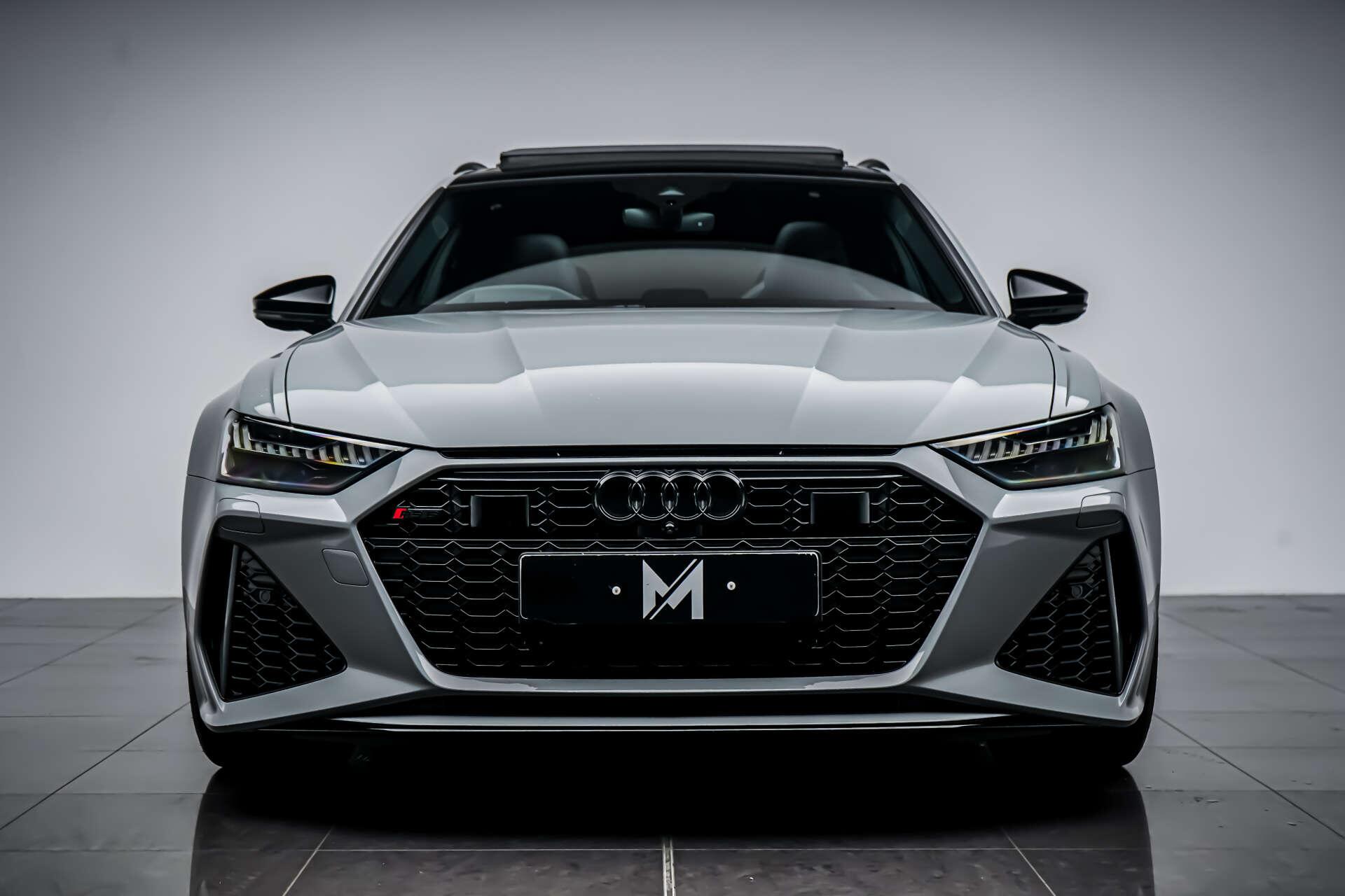 Audi RS6 Avant view 2