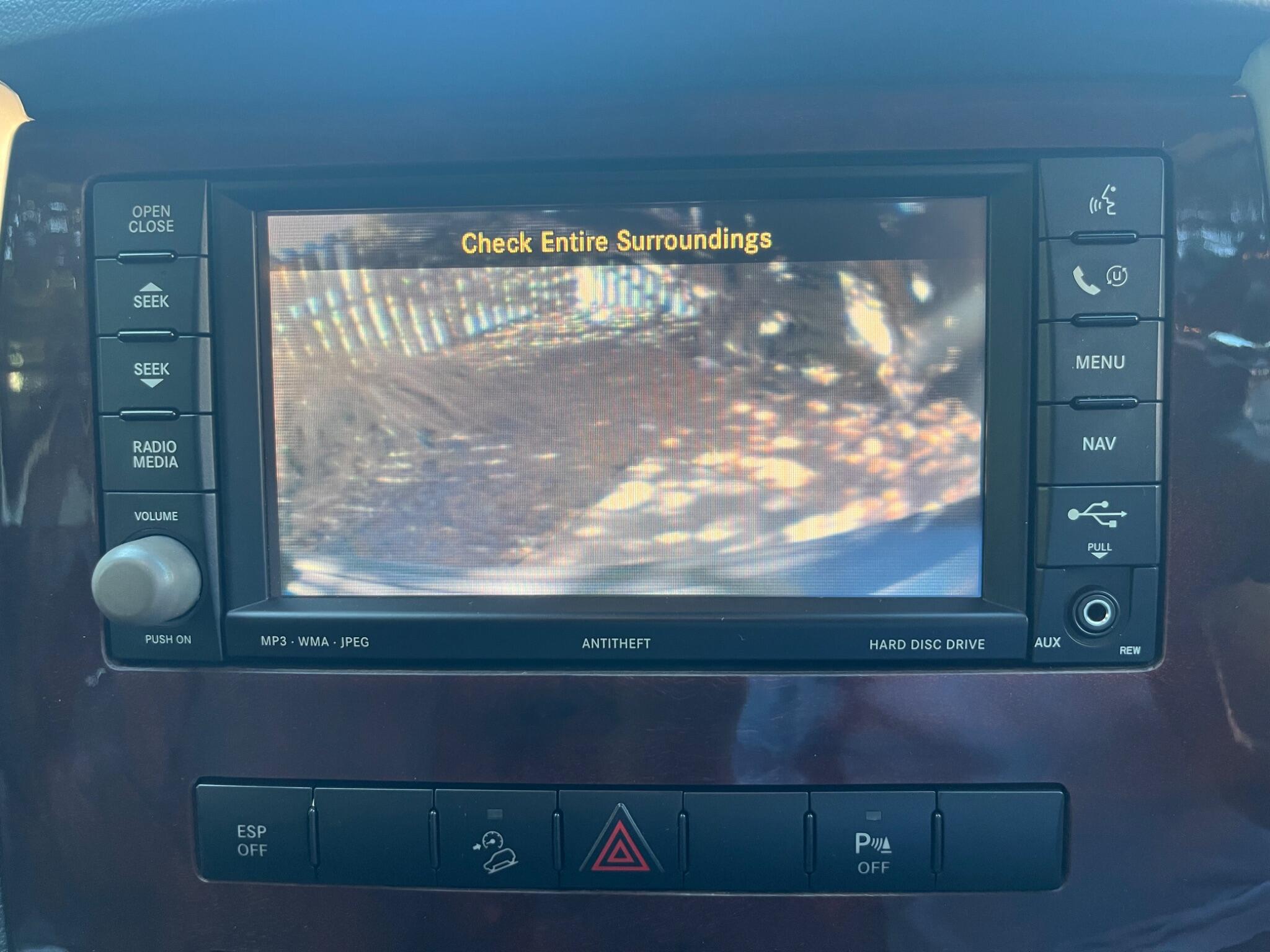 Jeep Grand Cherokee view 33
