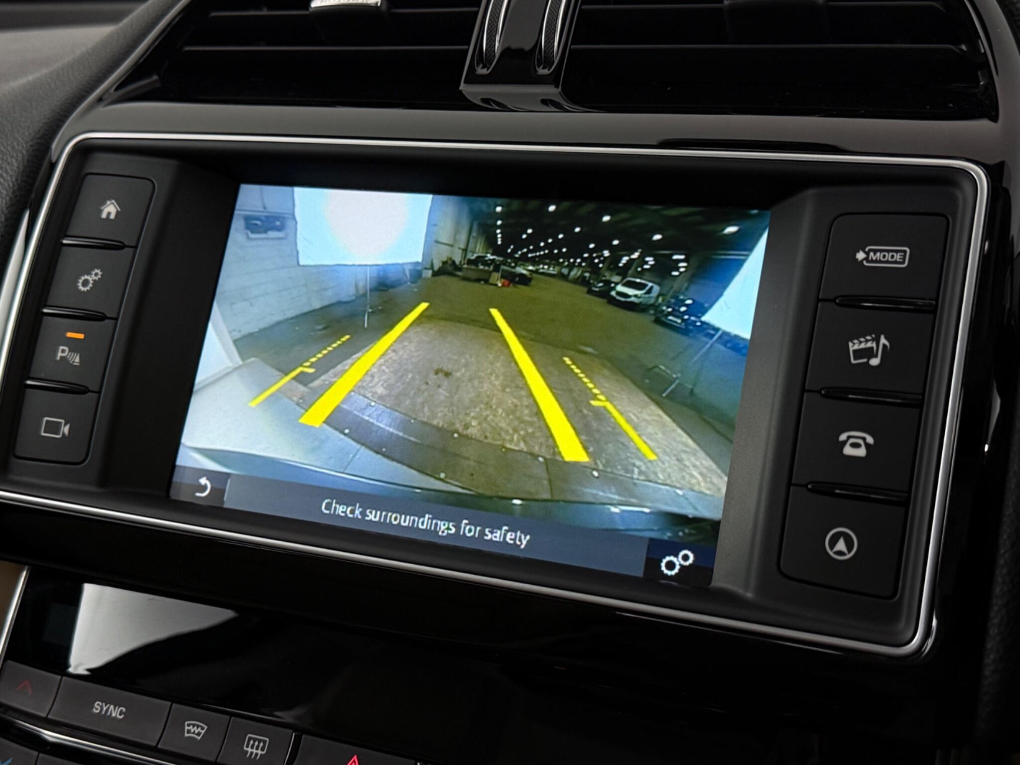 Jaguar Xe view 20