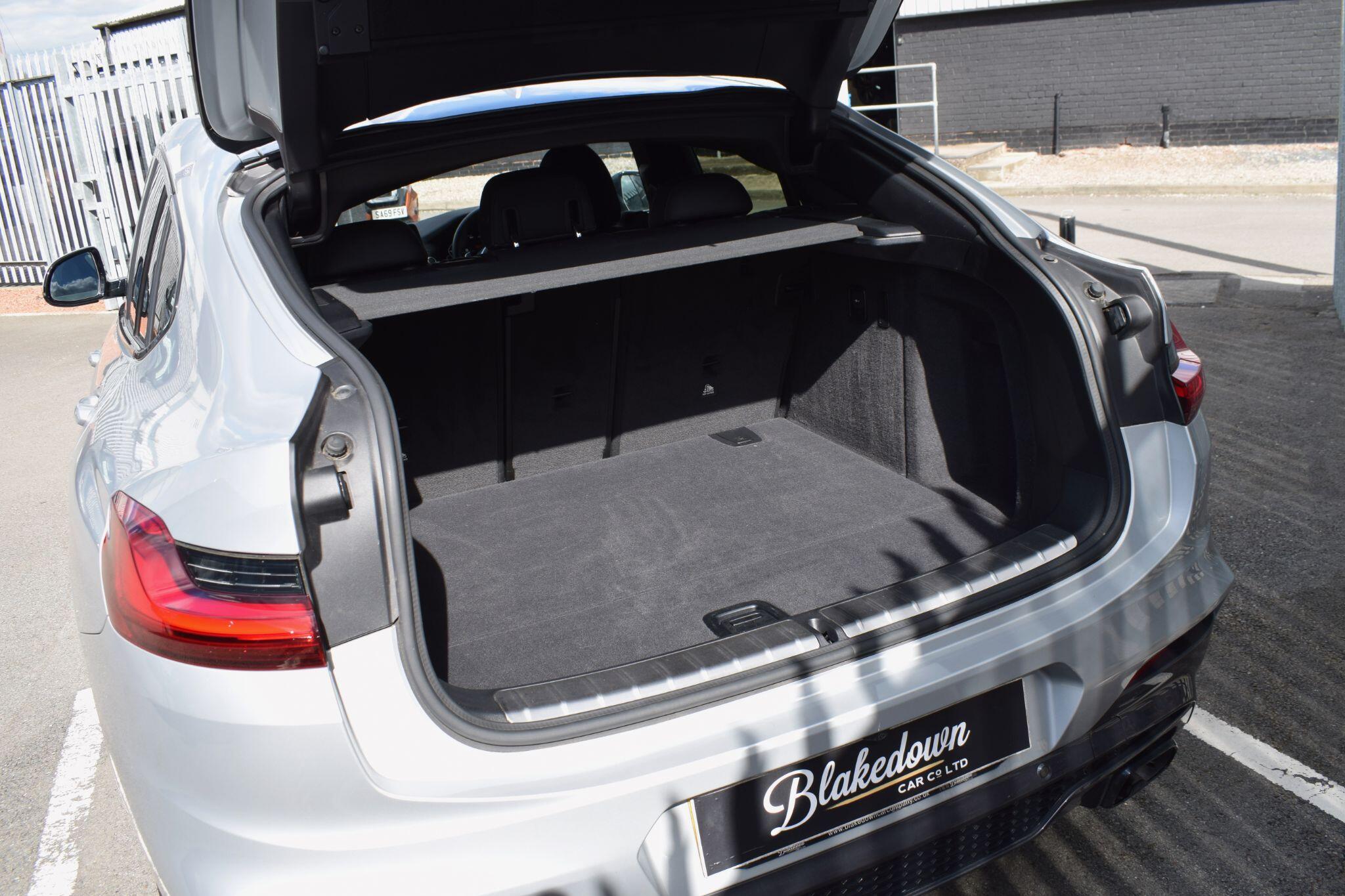 BMW X4 view 27