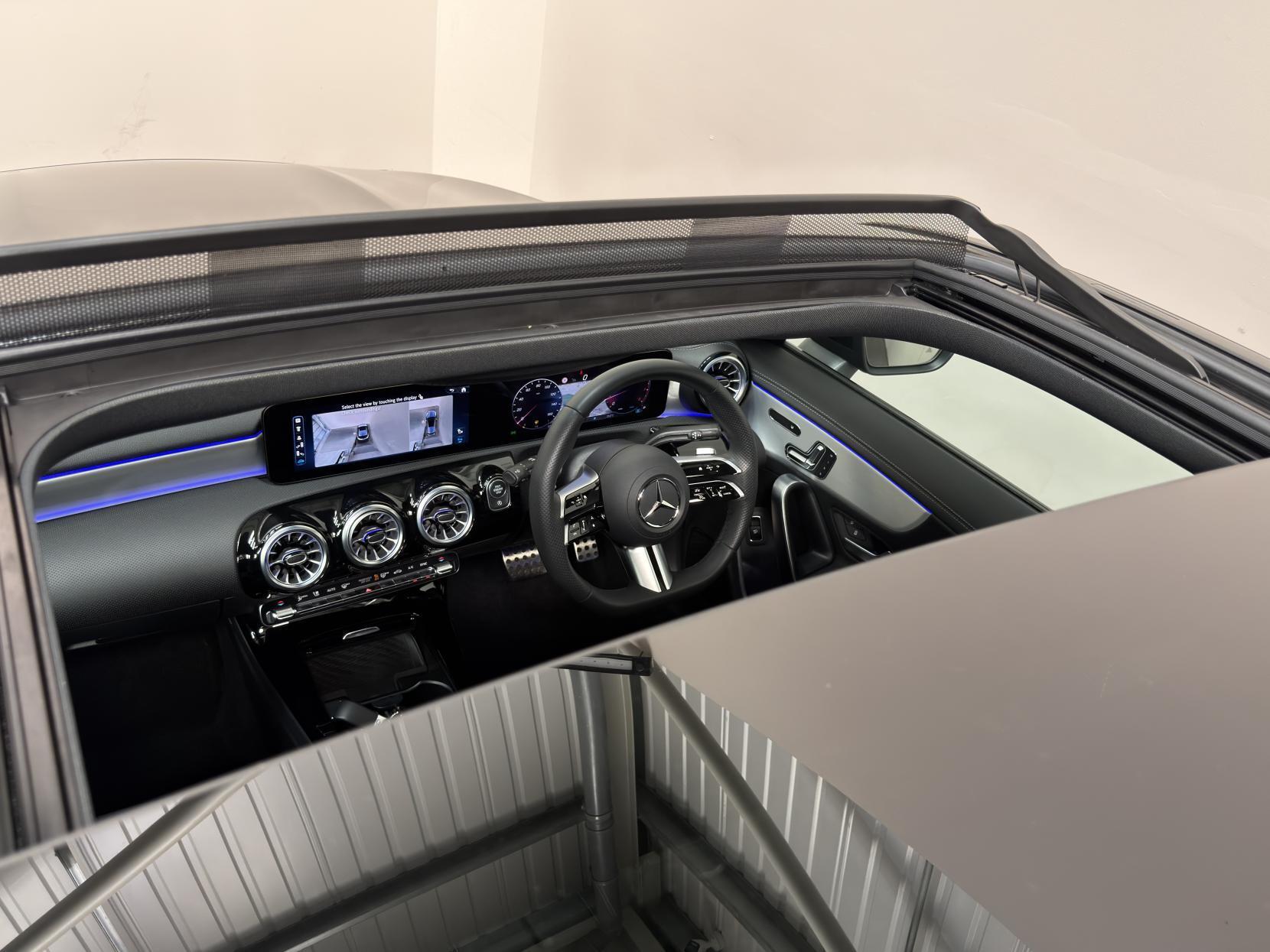 Mercedes-Benz Cla view 12