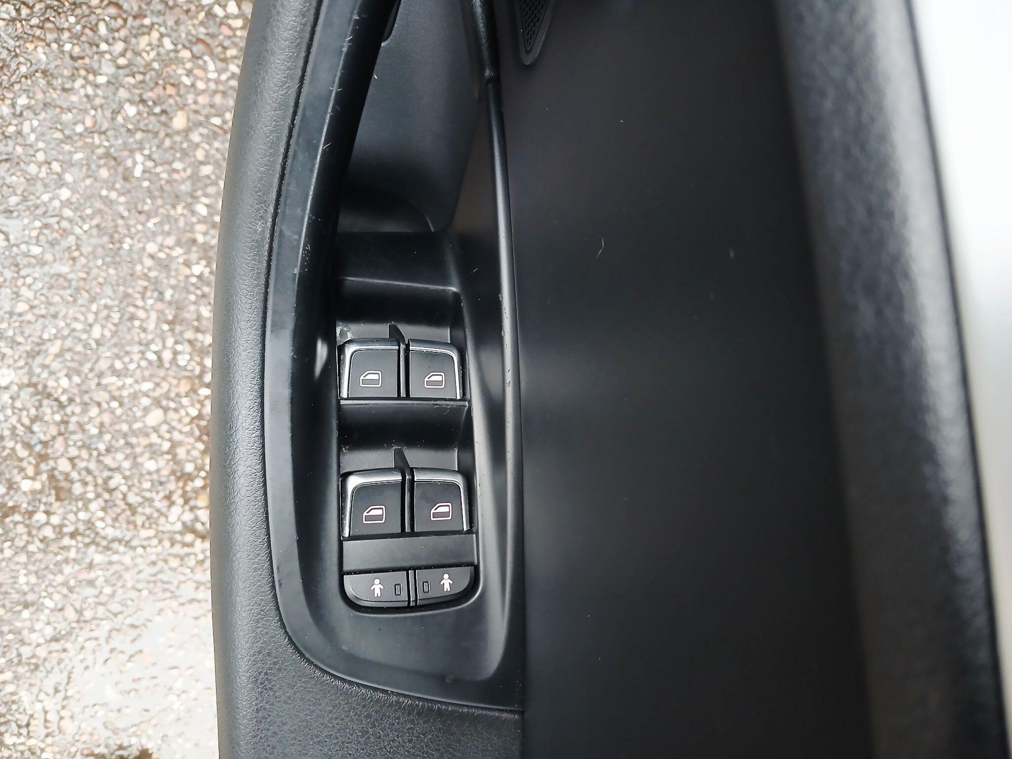 2012 Audi A6 Avant image 36