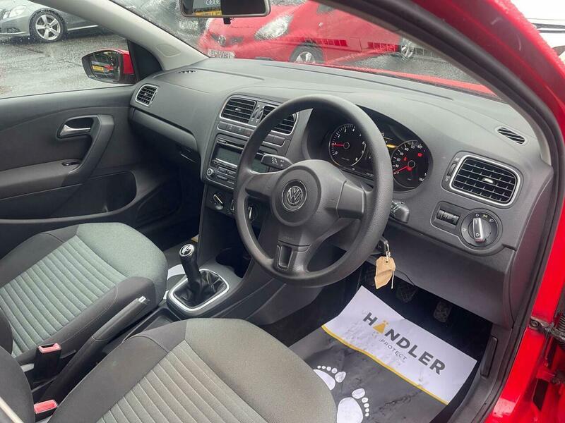 2011 Volkswagen Polo image 24