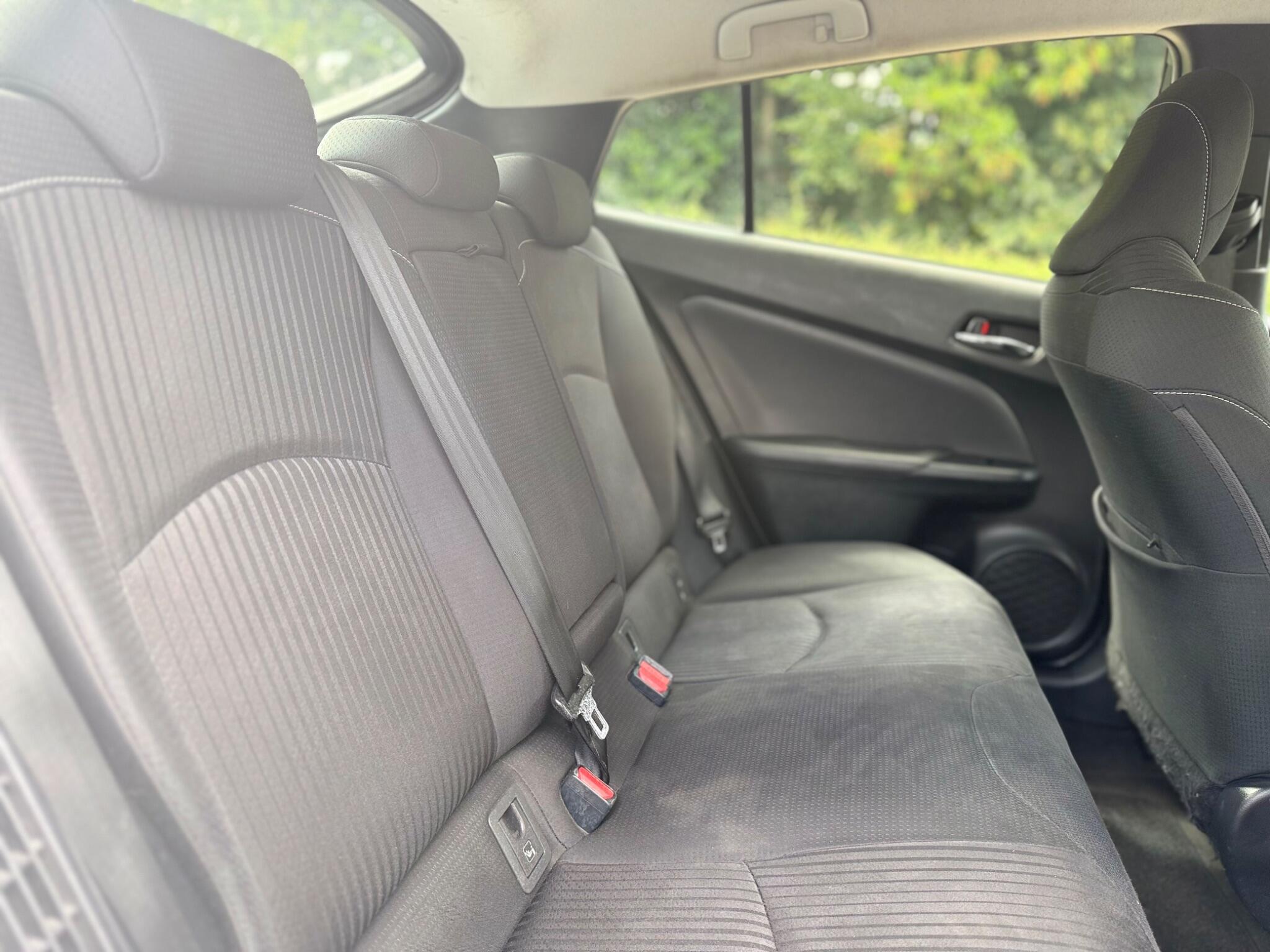Toyota Prius view 23